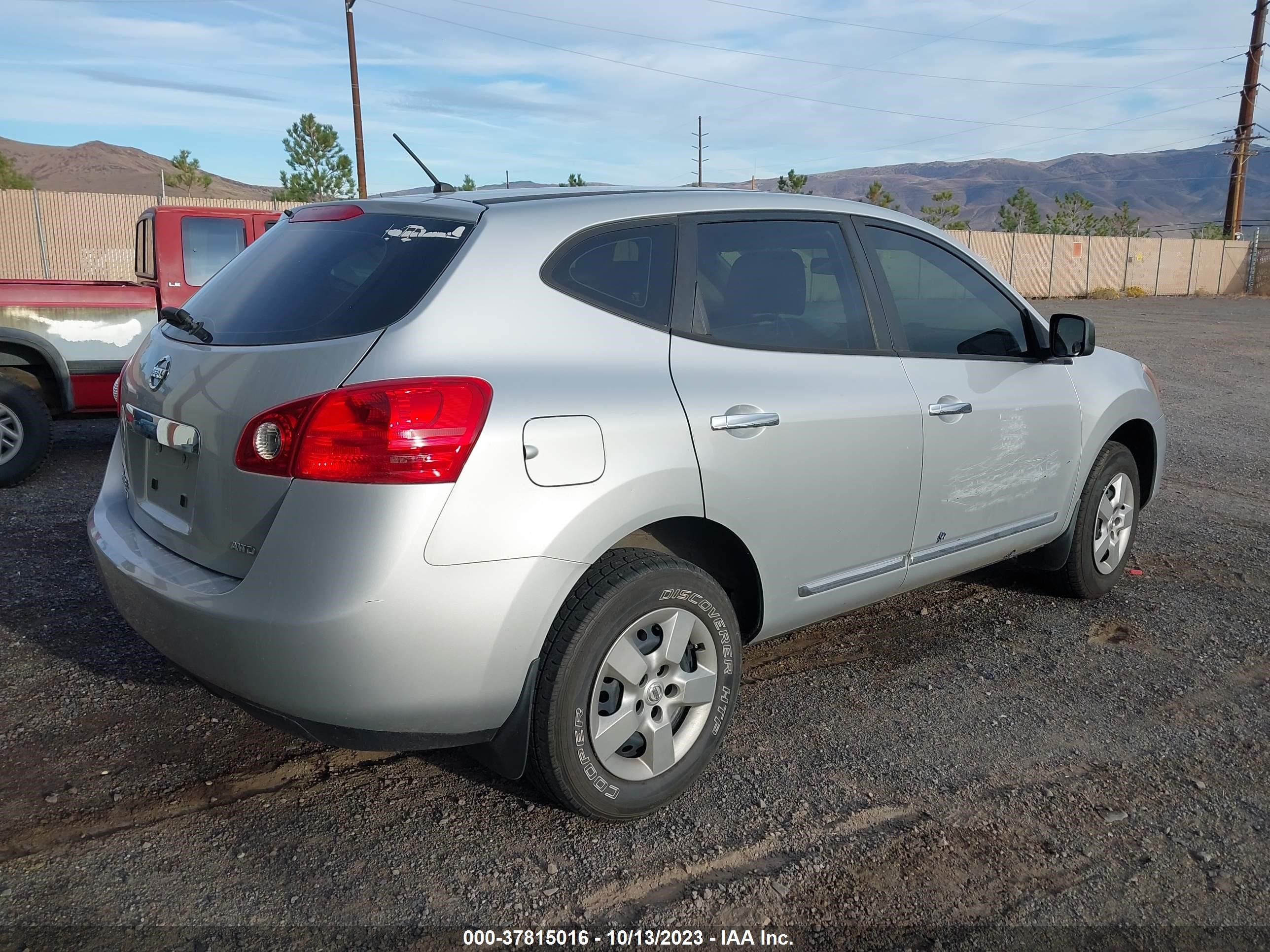 Photo 4 VIN: JN8AS5MV2FW750110 - NISSAN ROGUE 