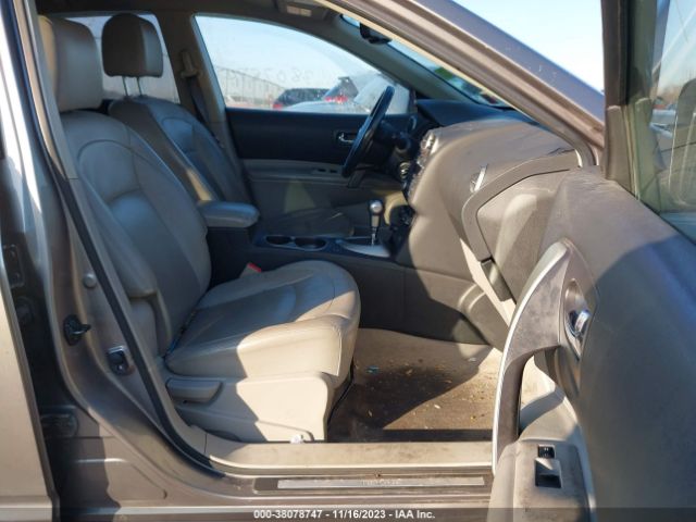 Photo 4 VIN: JN8AS5MV3AW124980 - NISSAN ROGUE 