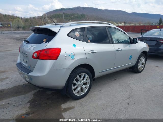 Photo 3 VIN: JN8AS5MV3BW260916 - NISSAN ROGUE 