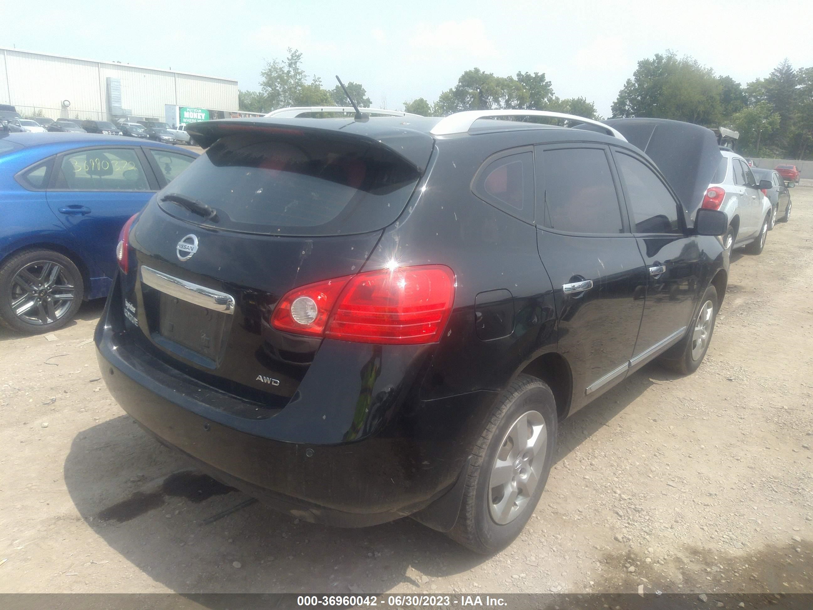 Photo 3 VIN: JN8AS5MV3BW271317 - NISSAN ROGUE 