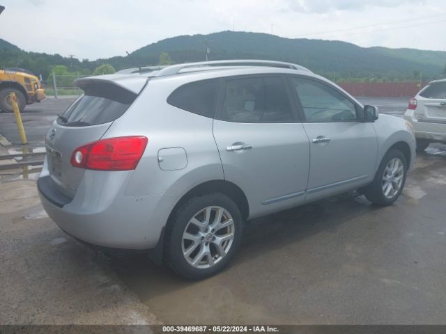 Photo 3 VIN: JN8AS5MV3BW311945 - NISSAN ROGUE 