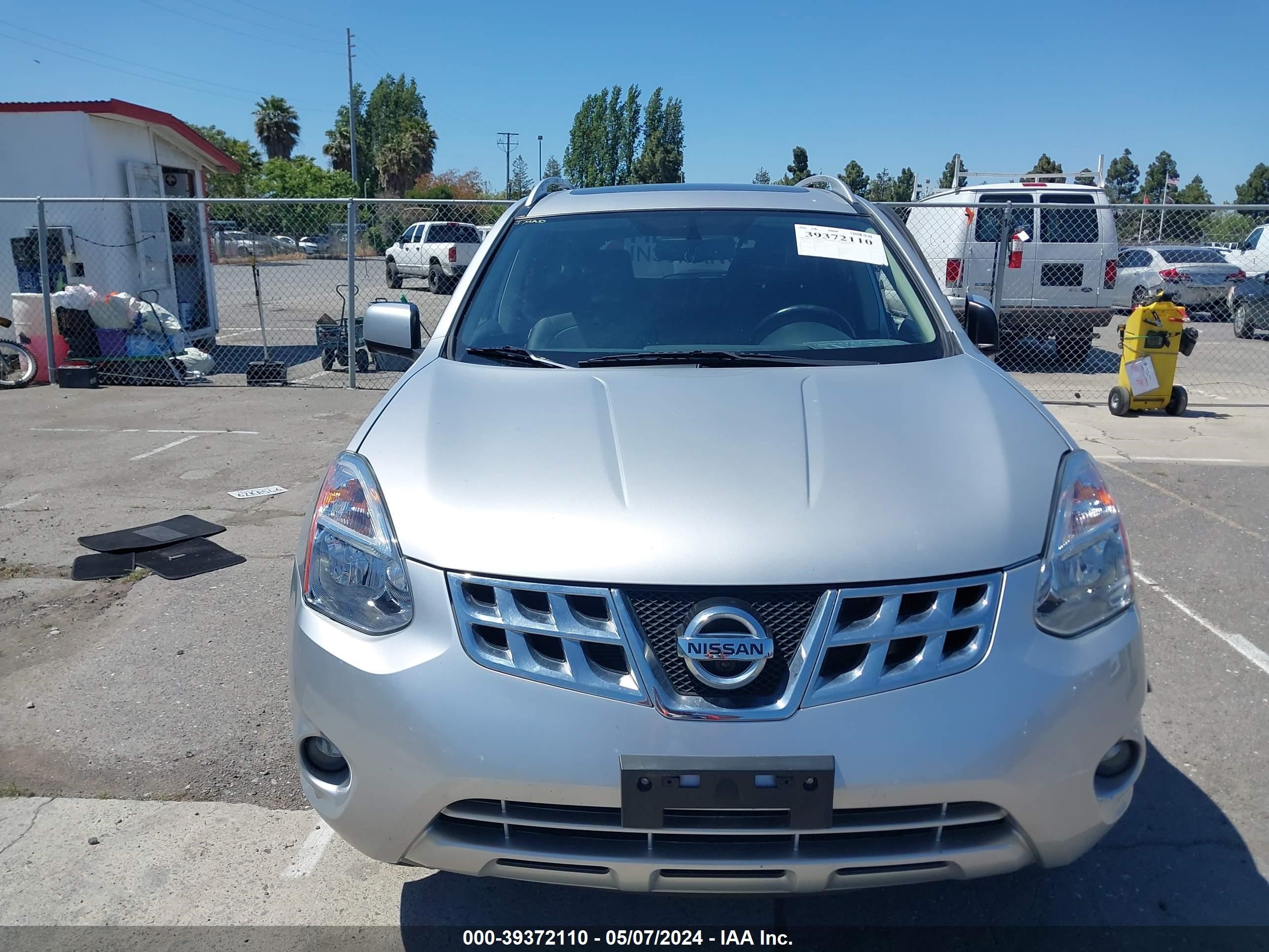 Photo 11 VIN: JN8AS5MV3CW356322 - NISSAN ROGUE 