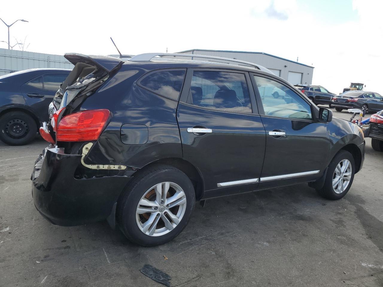 Photo 2 VIN: JN8AS5MV3CW715507 - NISSAN ROGUE 