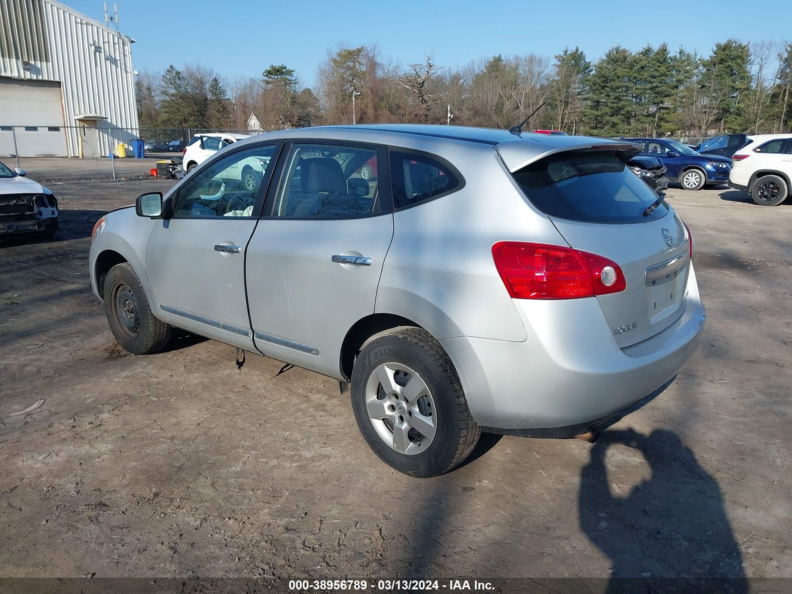 Photo 2 VIN: JN8AS5MV3DW648490 - NISSAN ROGUE 