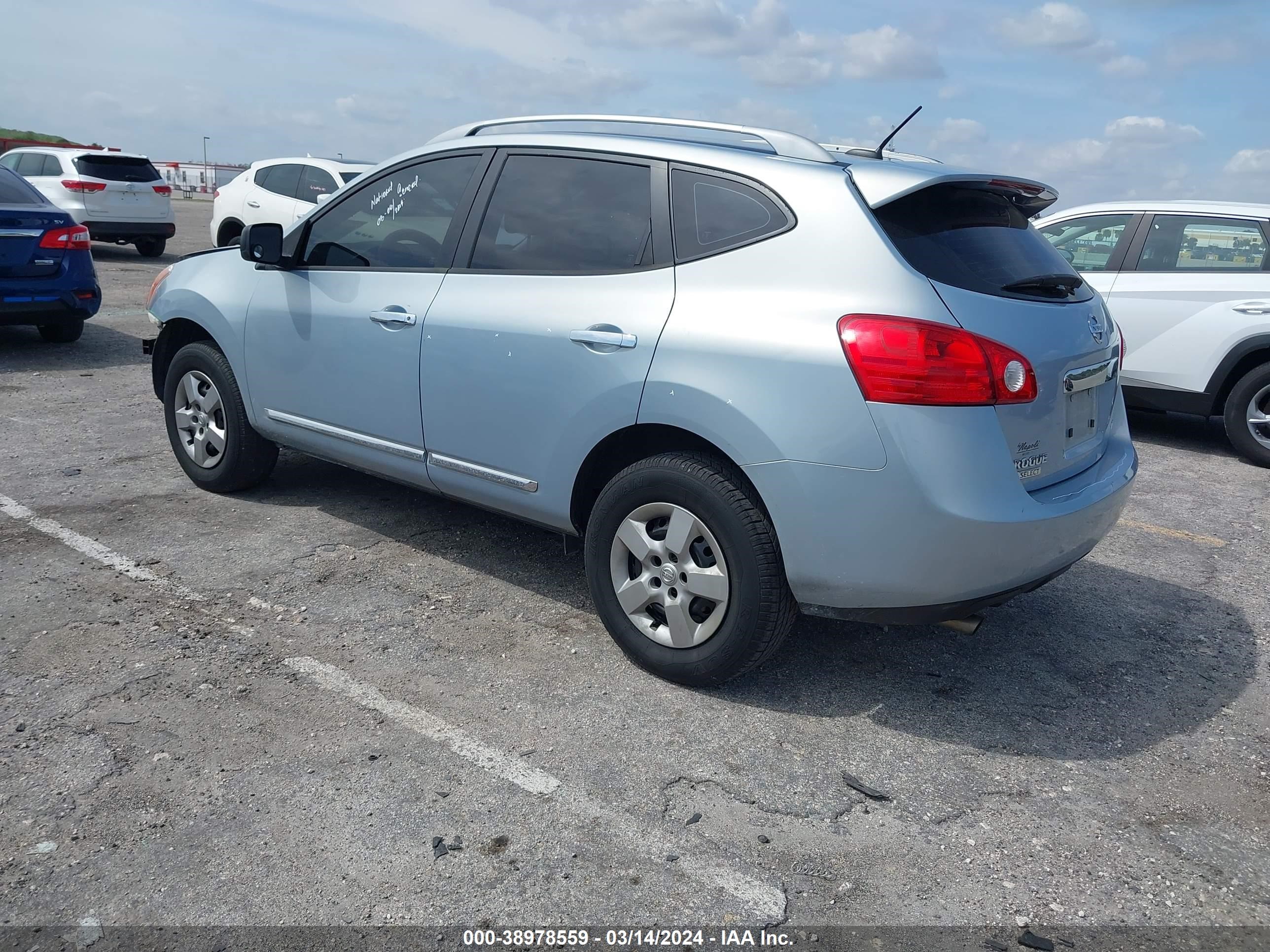 Photo 2 VIN: JN8AS5MV4EW203869 - NISSAN ROGUE 