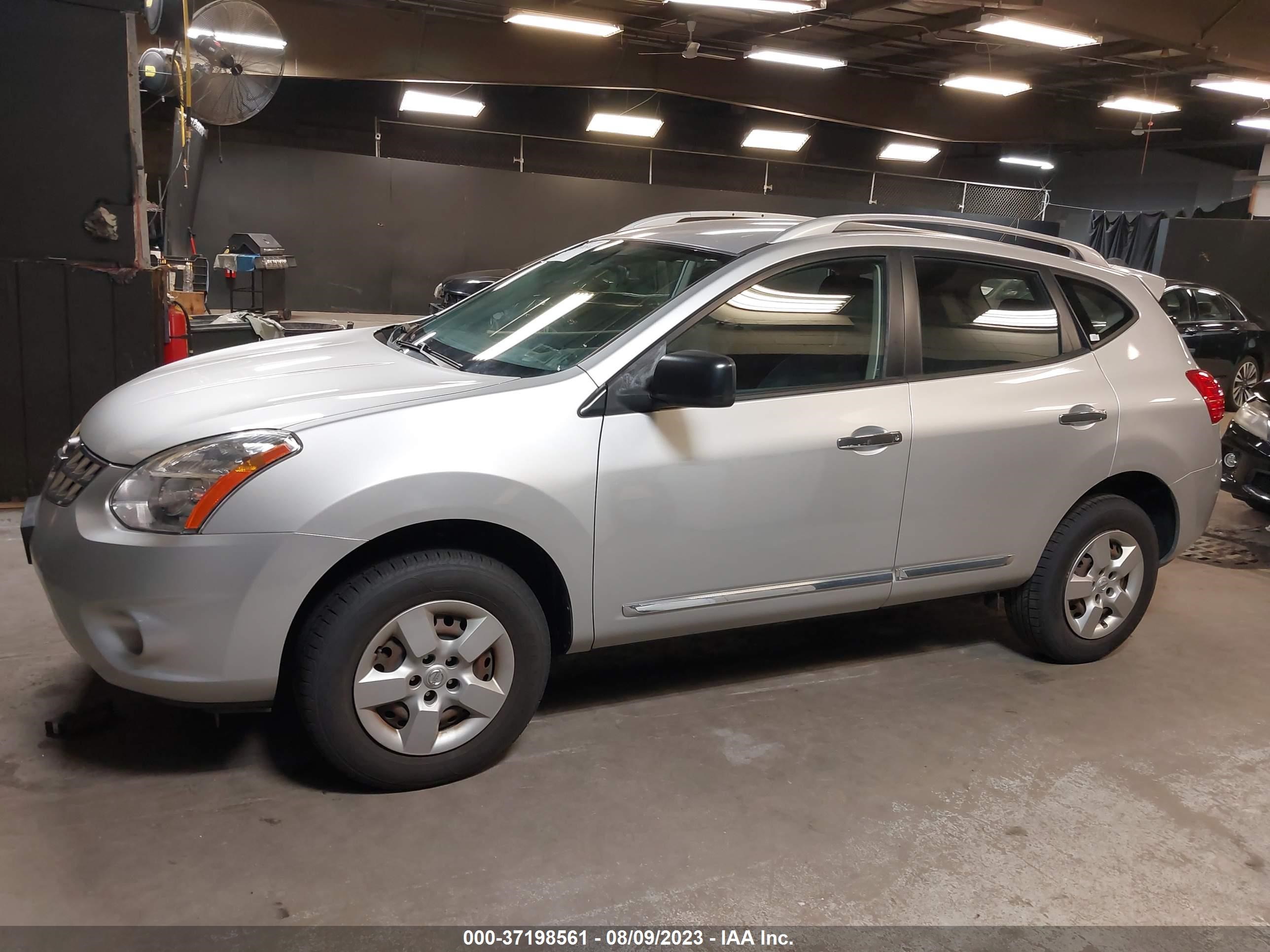 Photo 13 VIN: JN8AS5MV4FW764624 - NISSAN ROGUE 