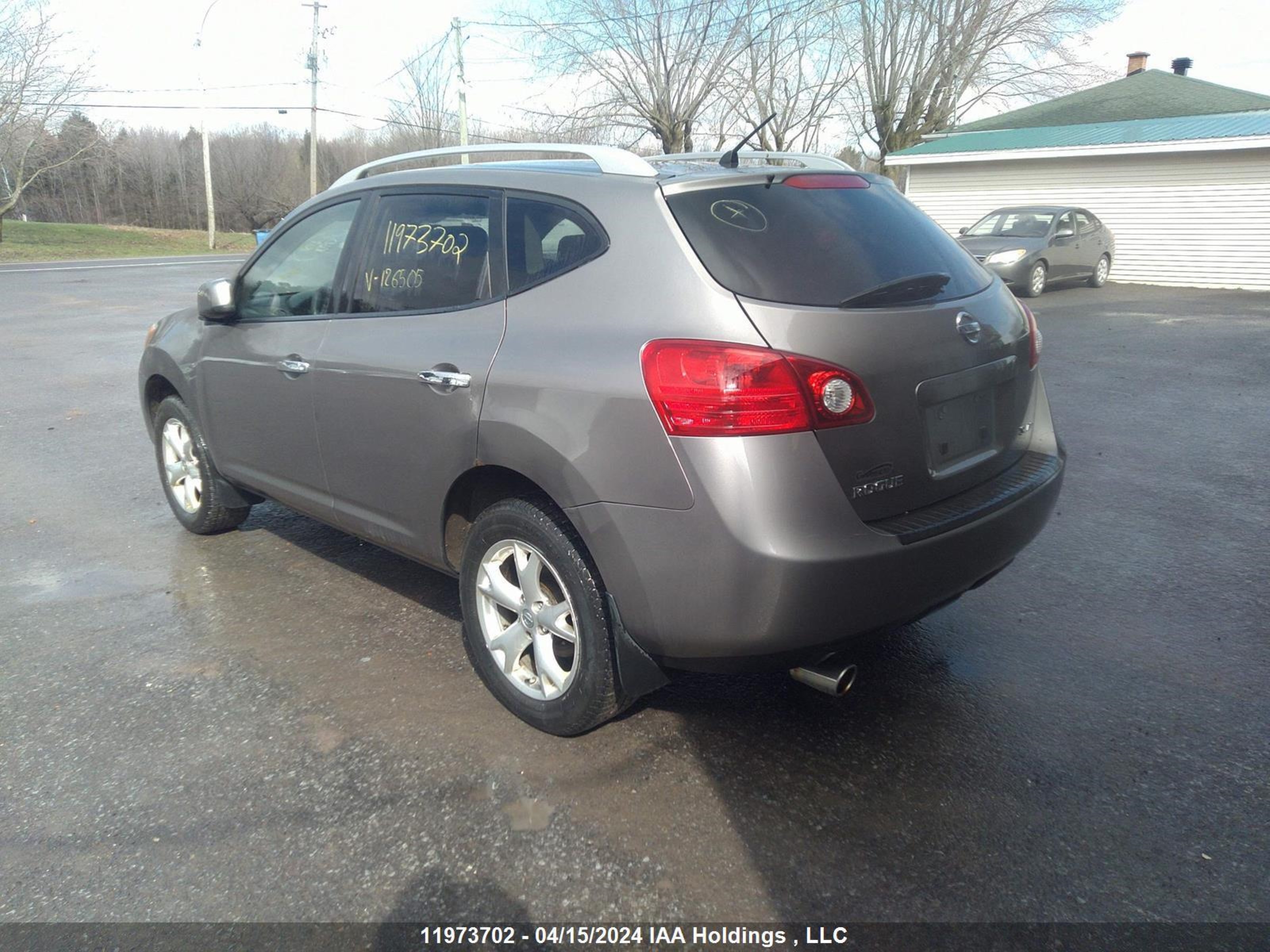 Photo 2 VIN: JN8AS5MV5AW126505 - NISSAN ROGUE 