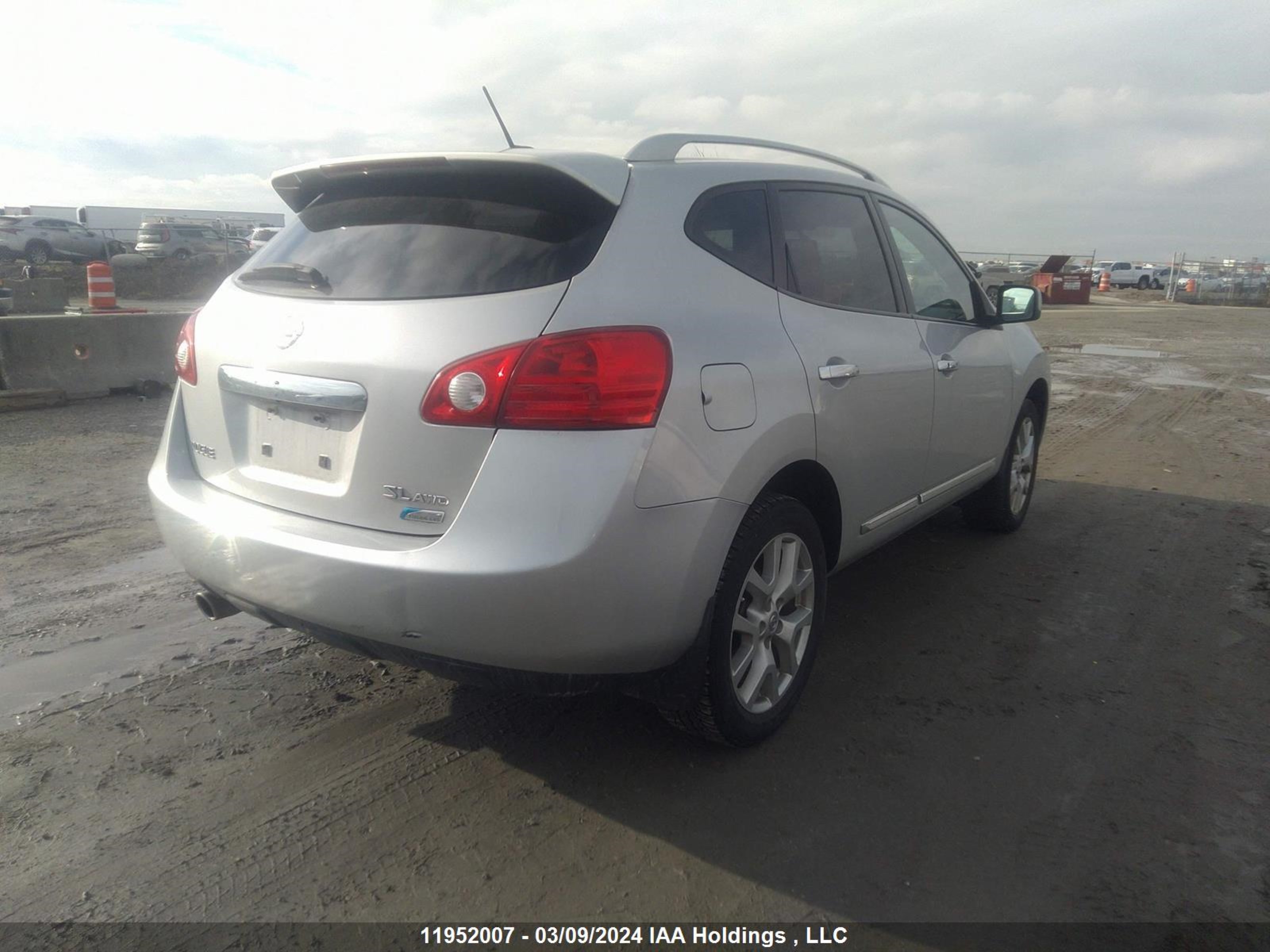 Photo 3 VIN: JN8AS5MV5BW284988 - NISSAN ROGUE 