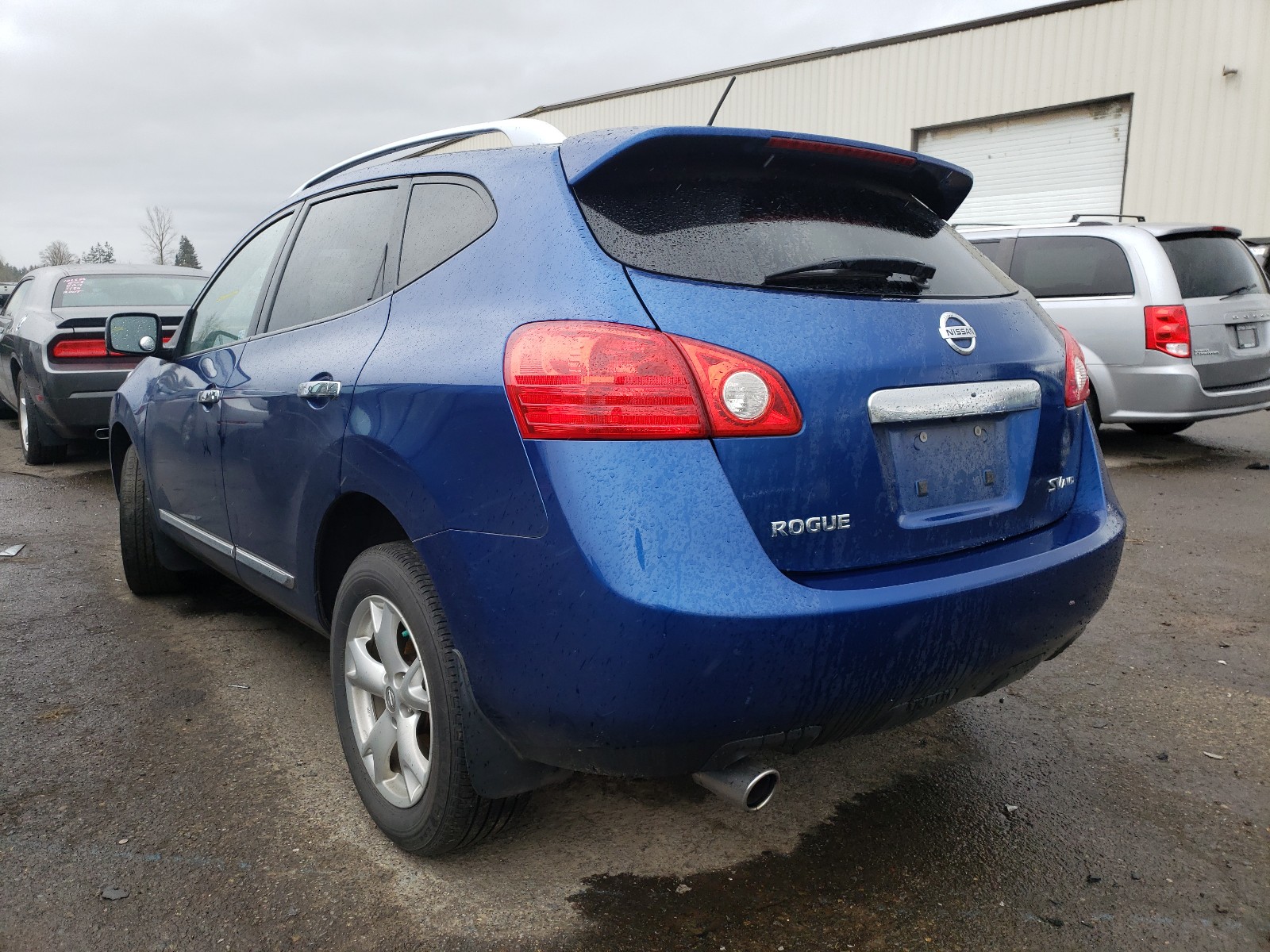 Photo 2 VIN: JN8AS5MV5BW308013 - NISSAN ROGUE S 