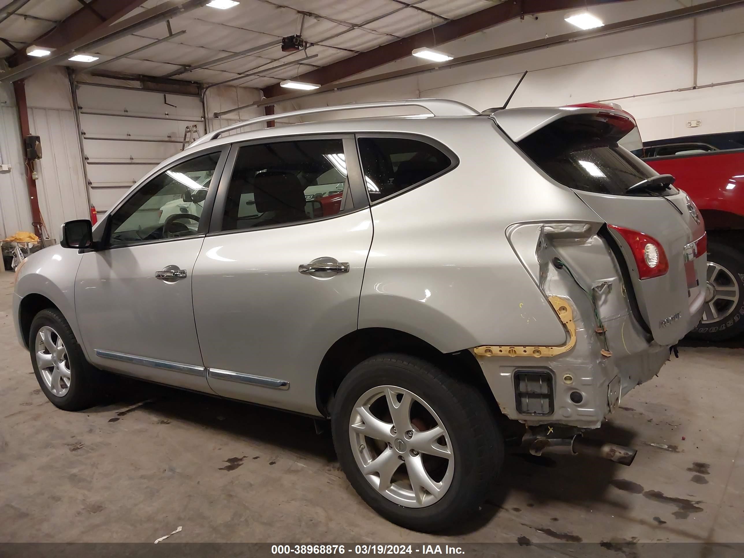 Photo 14 VIN: JN8AS5MV5BW689605 - NISSAN ROGUE 