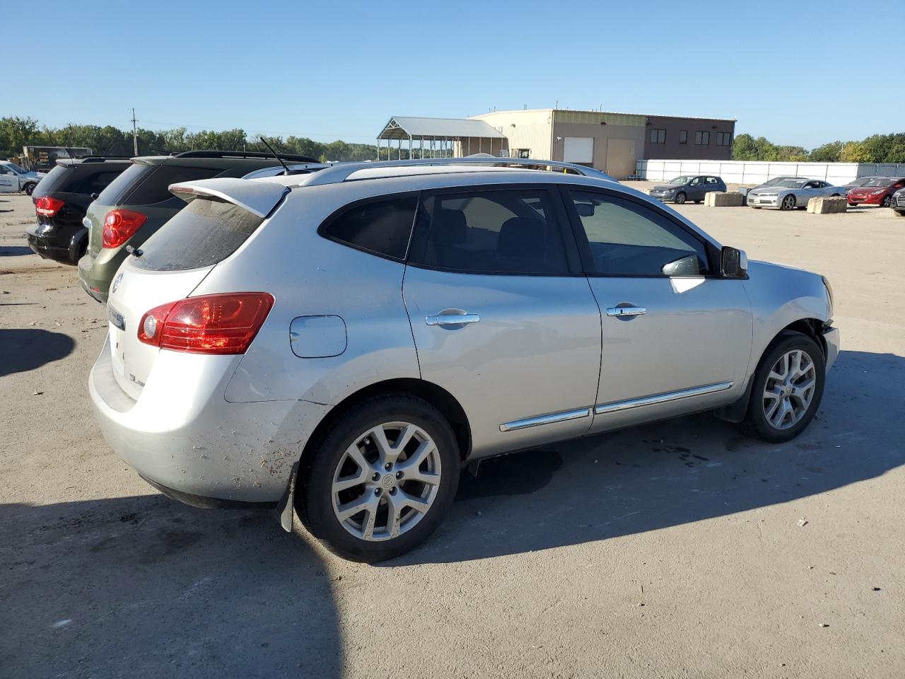 Photo 2 VIN: JN8AS5MV5CW397745 - NISSAN ROGUE 