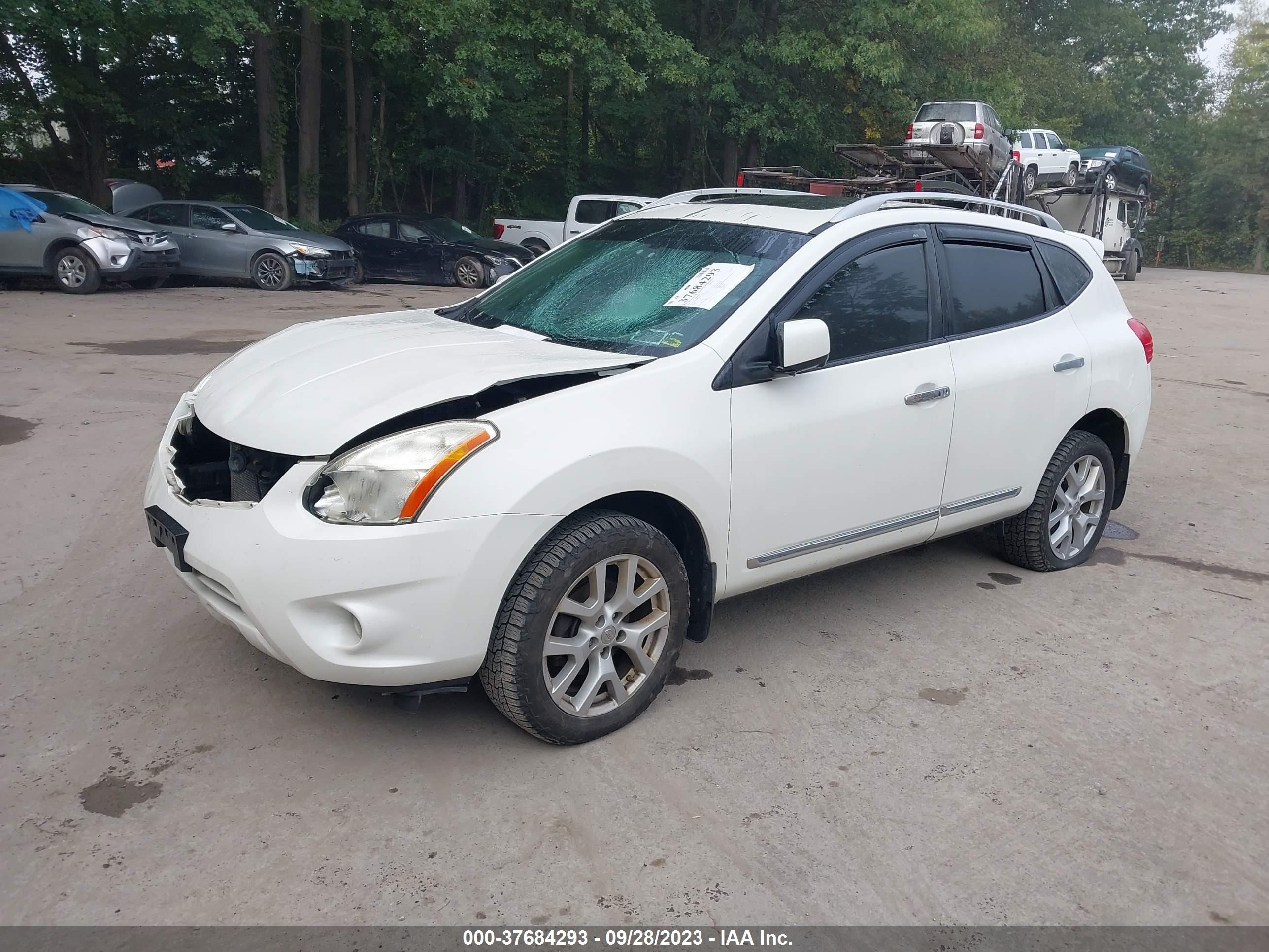 Photo 1 VIN: JN8AS5MV5CW402104 - NISSAN ROGUE 