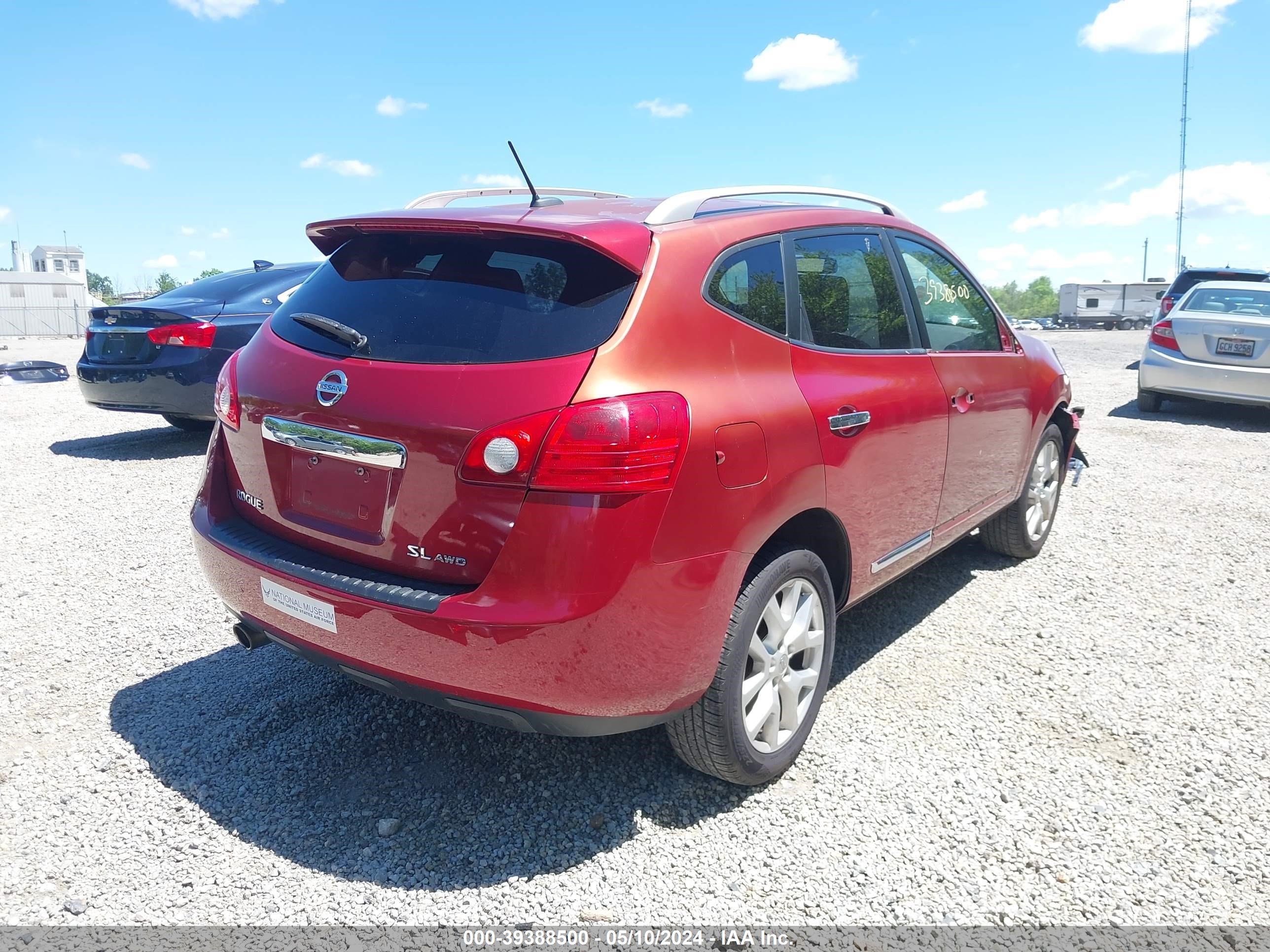 Photo 3 VIN: JN8AS5MV5CW420747 - NISSAN ROGUE 