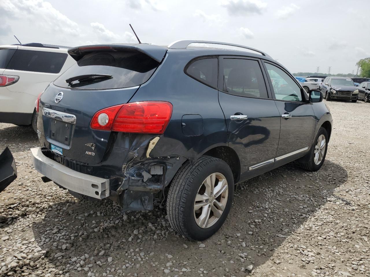 Photo 2 VIN: JN8AS5MV5FW255223 - NISSAN ROGUE 