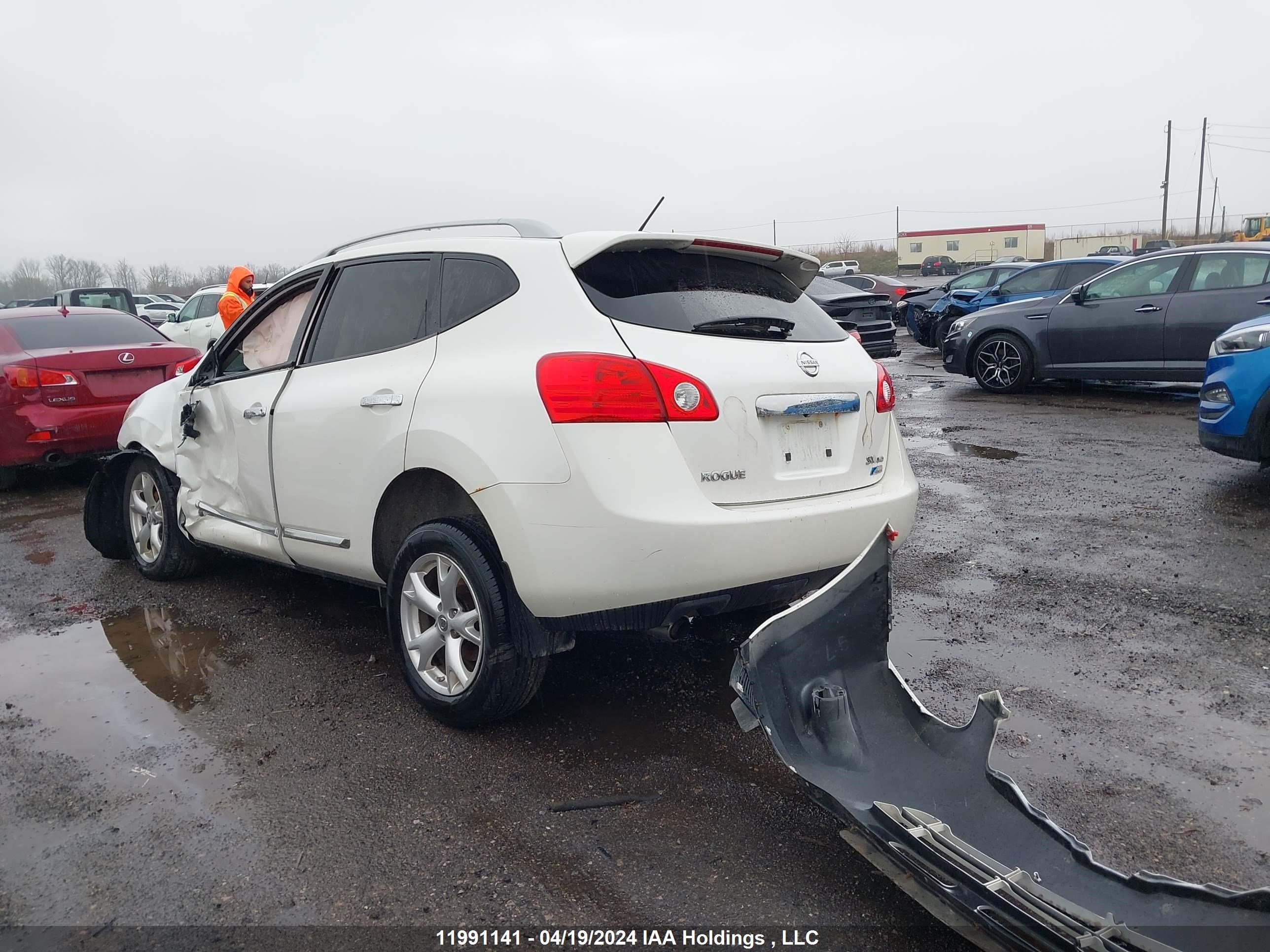 Photo 2 VIN: JN8AS5MV6BW280464 - NISSAN ROGUE 