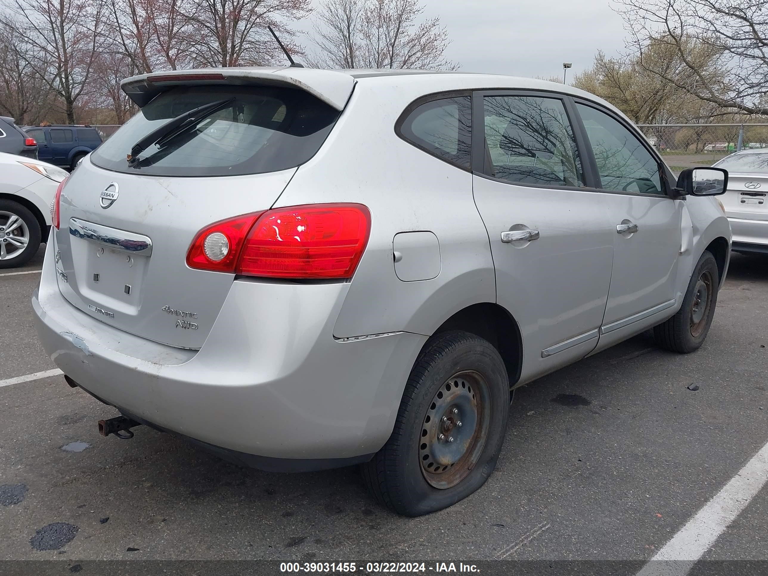 Photo 3 VIN: JN8AS5MV6CW351017 - NISSAN ROGUE 