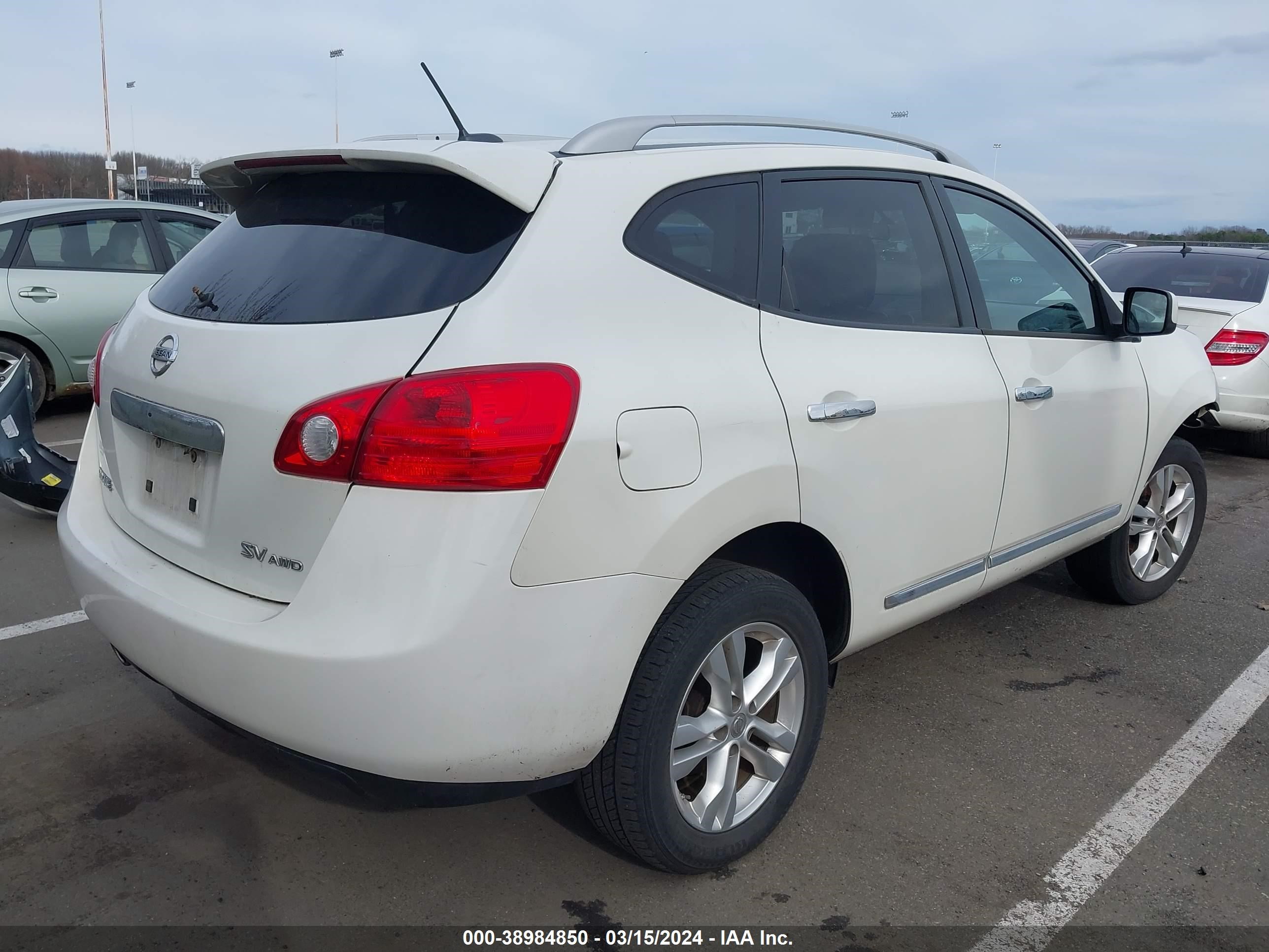 Photo 3 VIN: JN8AS5MV6DW139770 - NISSAN ROGUE 