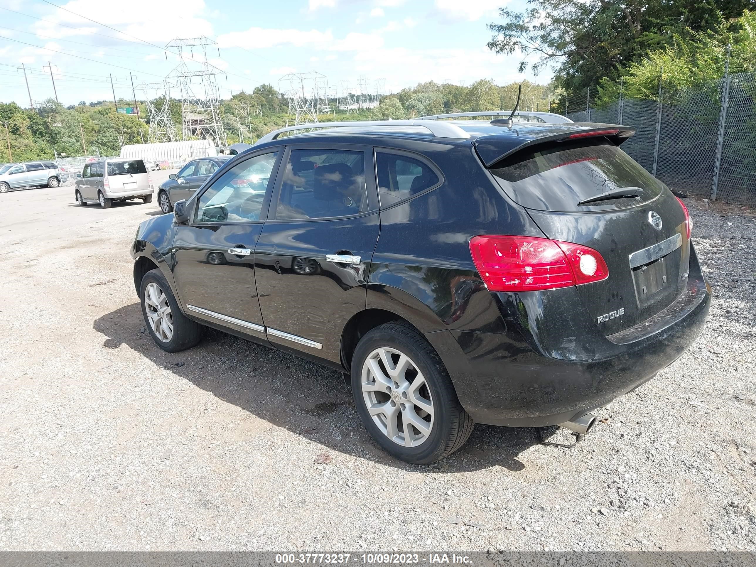 Photo 2 VIN: JN8AS5MV6DW614074 - NISSAN ROGUE 