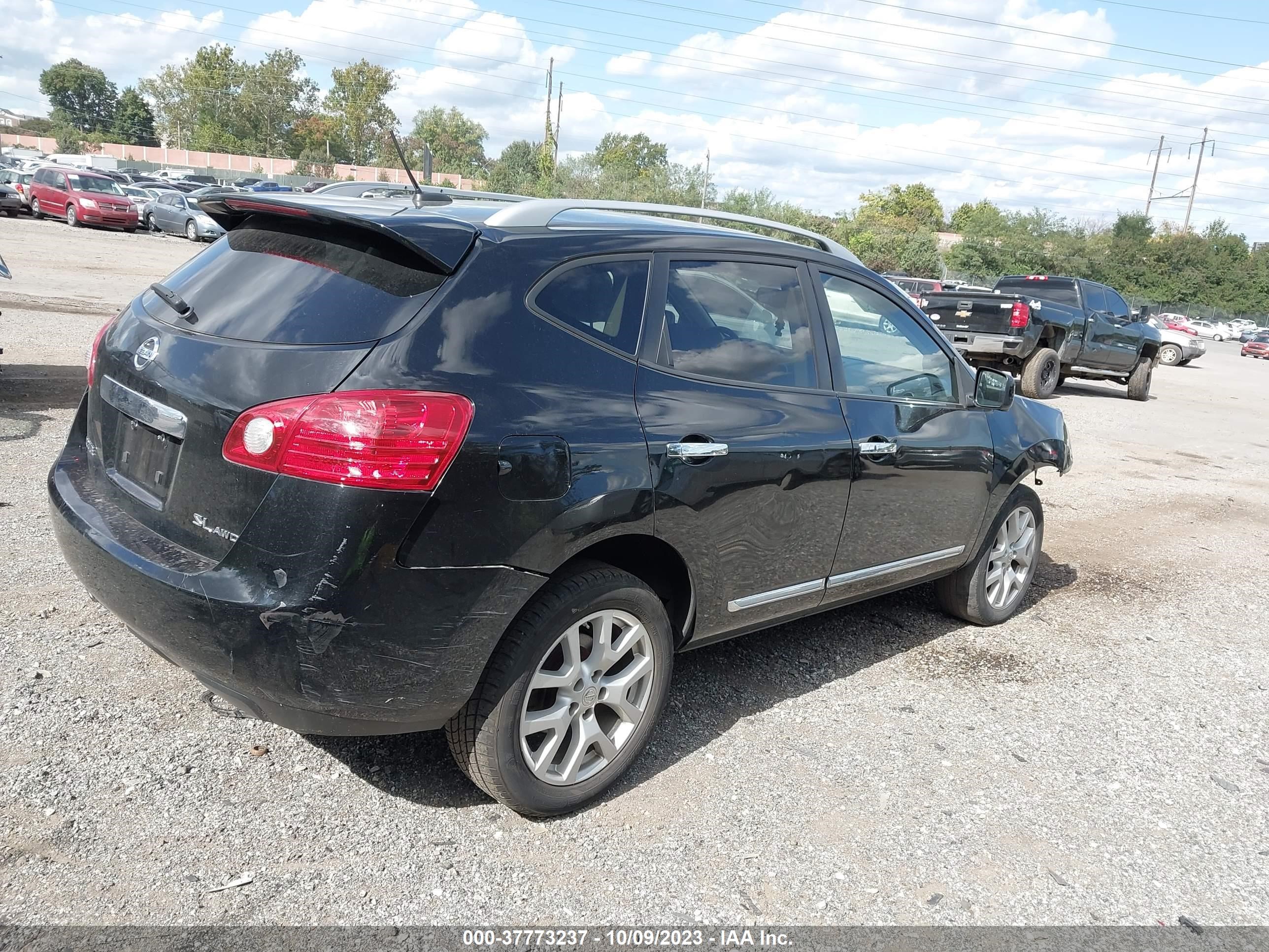 Photo 3 VIN: JN8AS5MV6DW614074 - NISSAN ROGUE 