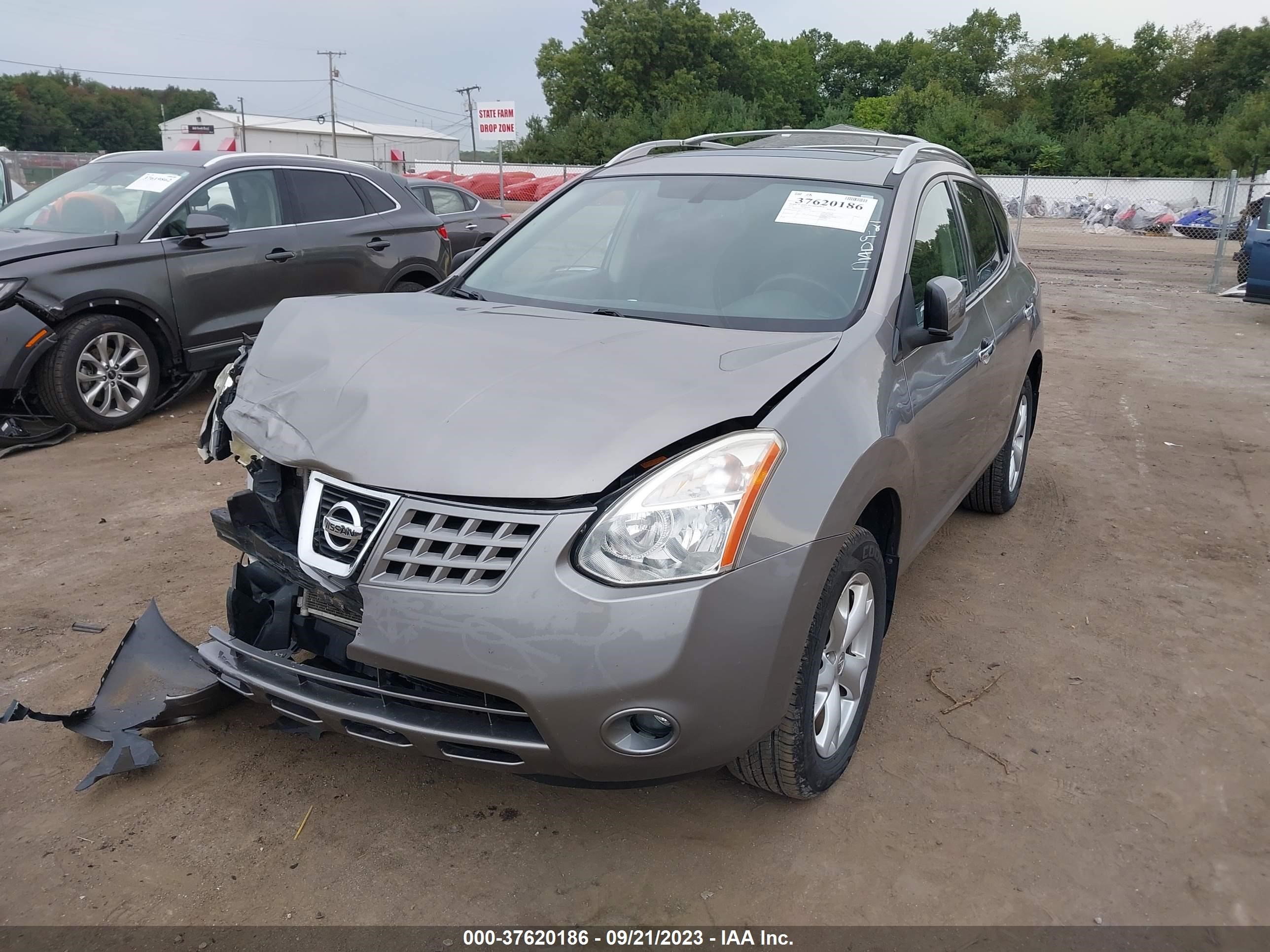 Photo 1 VIN: JN8AS5MV7AW127185 - NISSAN ROGUE 