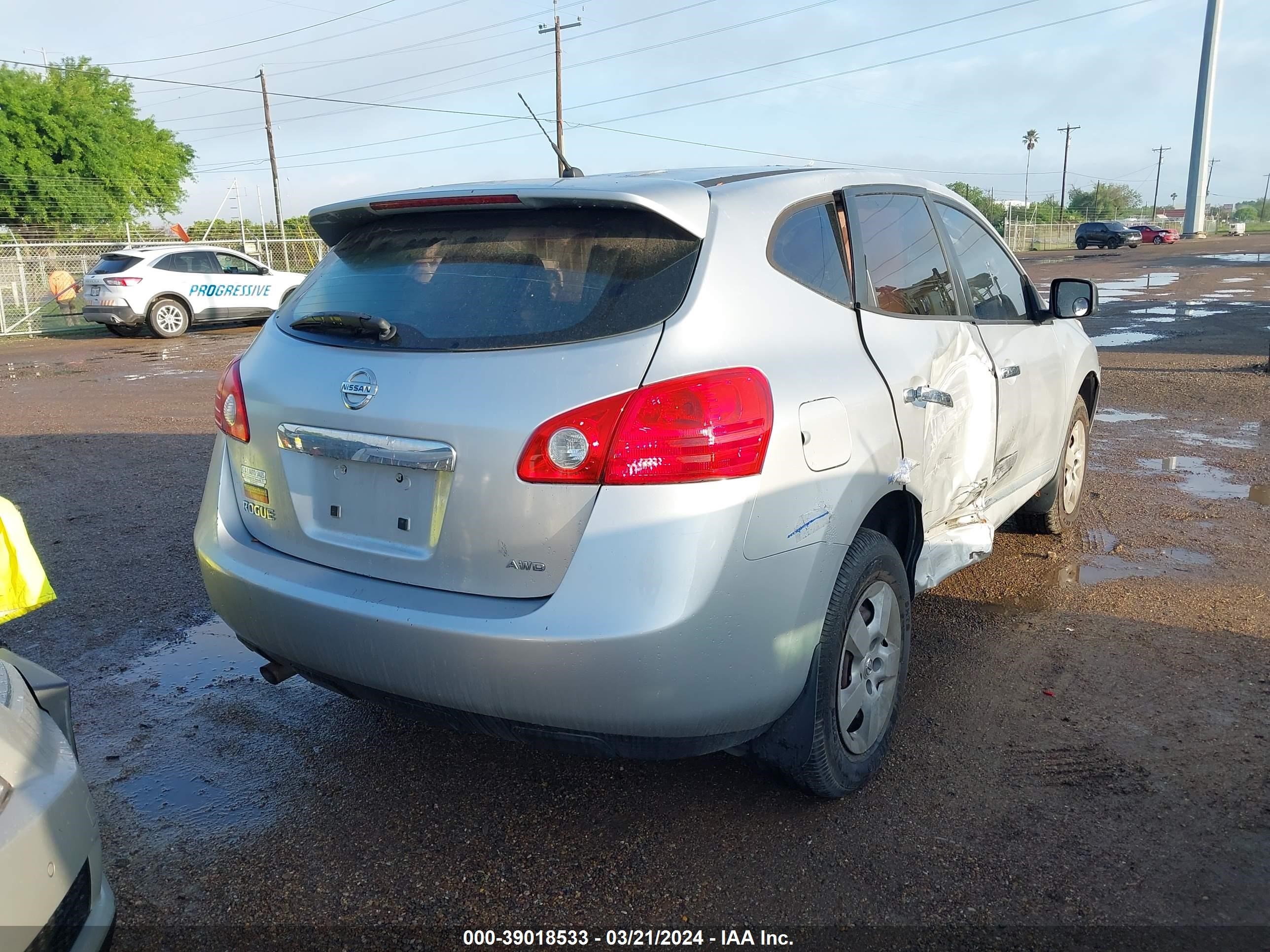 Photo 3 VIN: JN8AS5MV7BW687953 - NISSAN ROGUE 