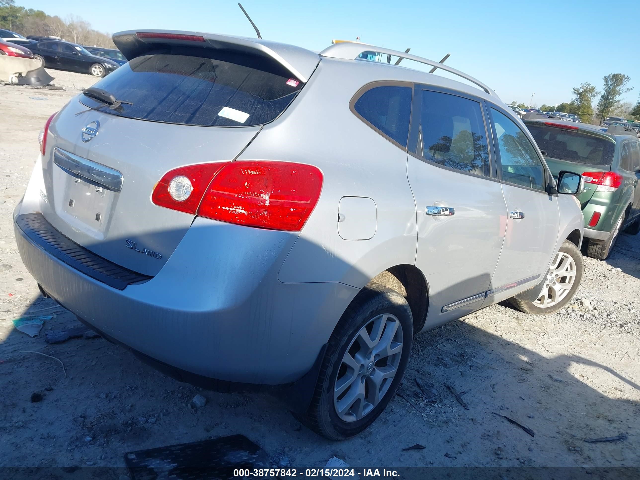 Photo 3 VIN: JN8AS5MV7CW365881 - NISSAN ROGUE 