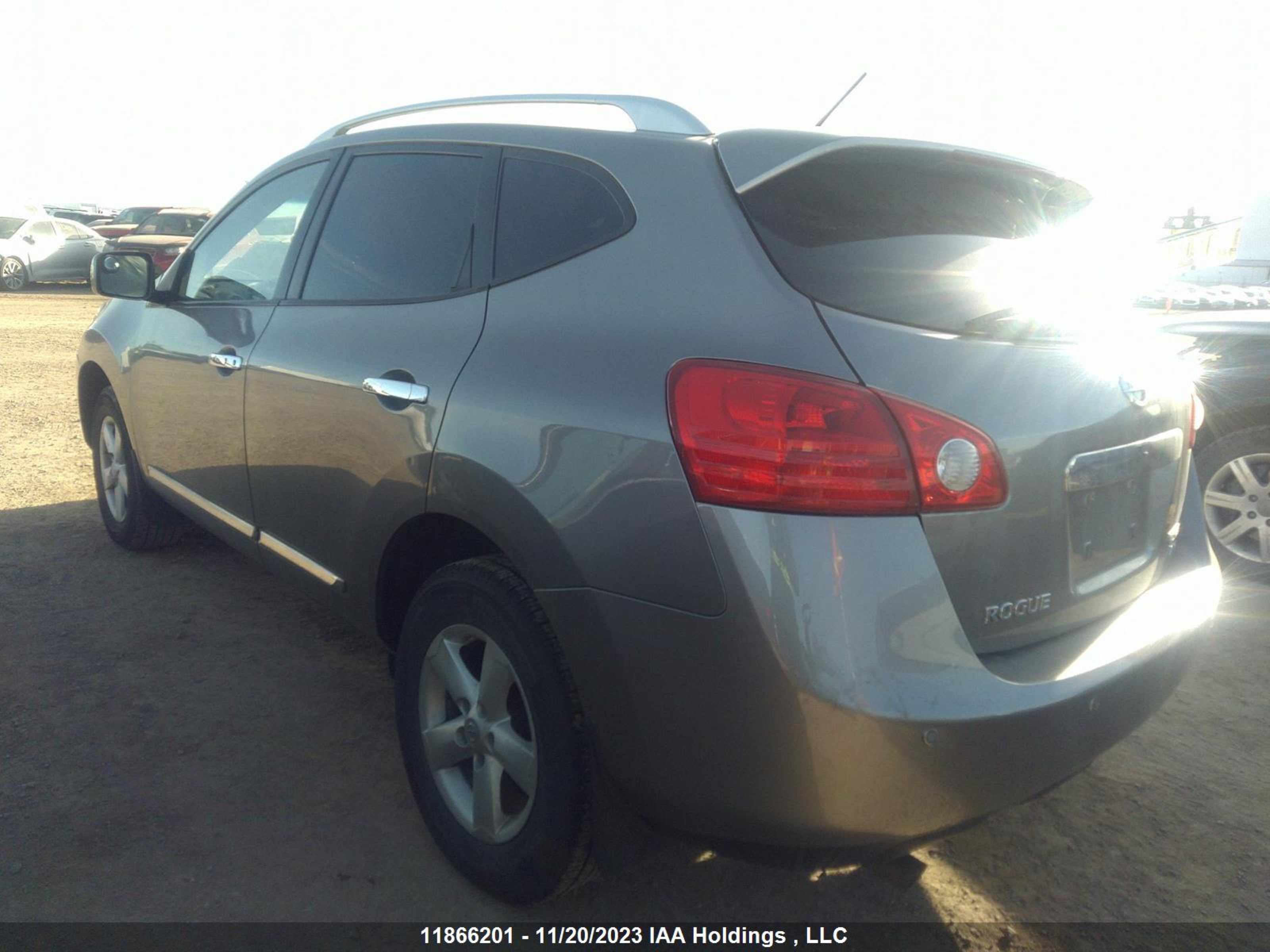 Photo 2 VIN: JN8AS5MV7DW129507 - NISSAN ROGUE 