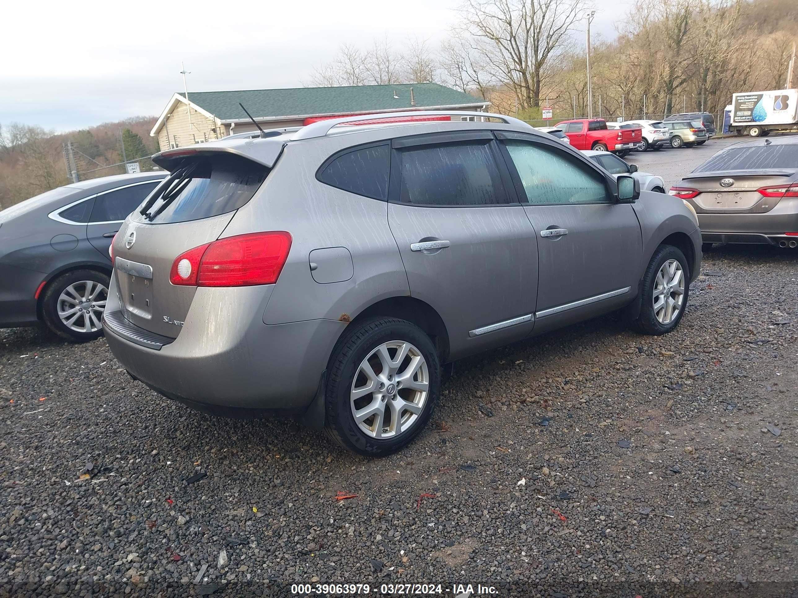 Photo 3 VIN: JN8AS5MV7DW642935 - NISSAN ROGUE 