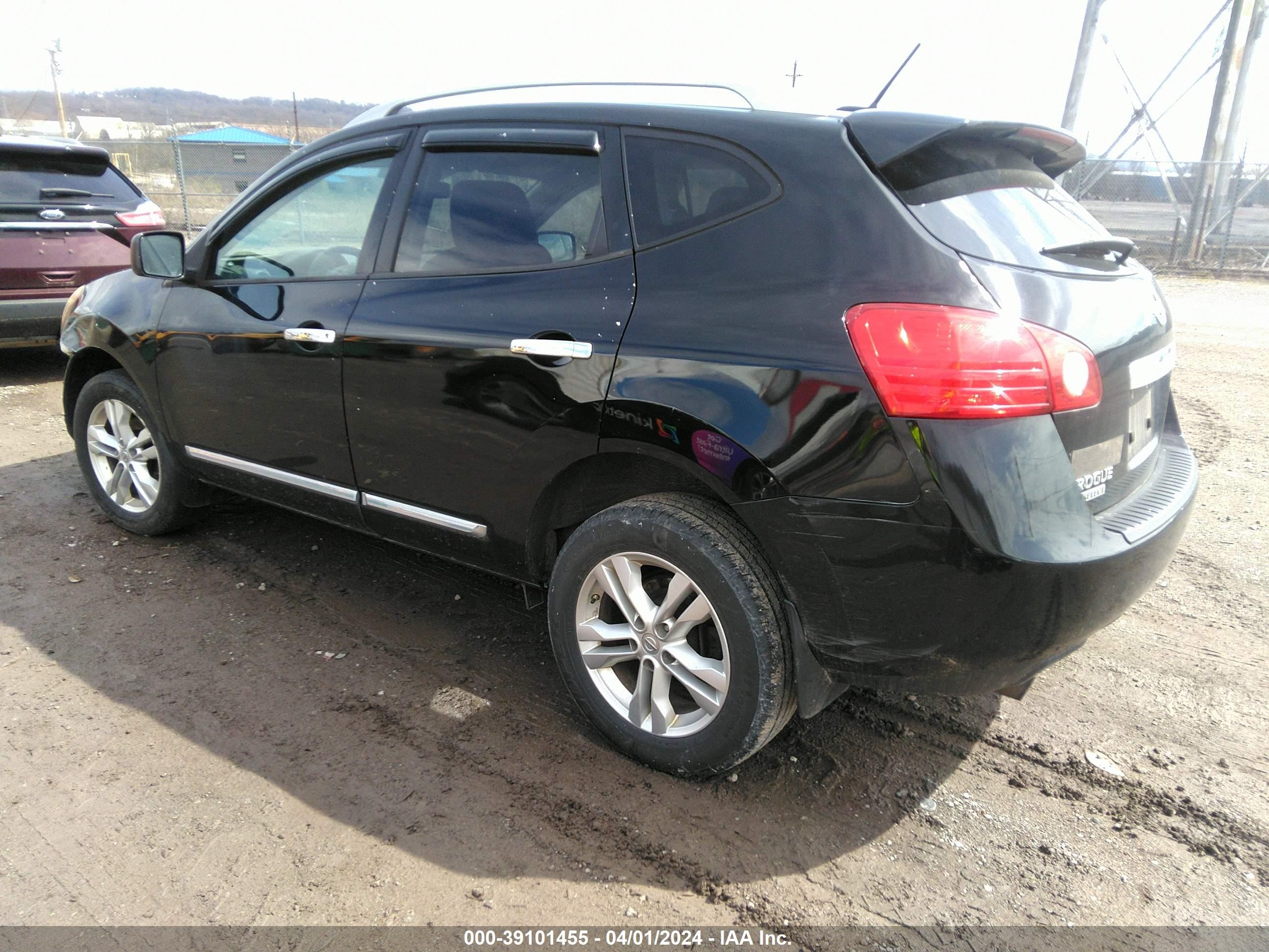 Photo 2 VIN: JN8AS5MV7FW766660 - NISSAN ROGUE 