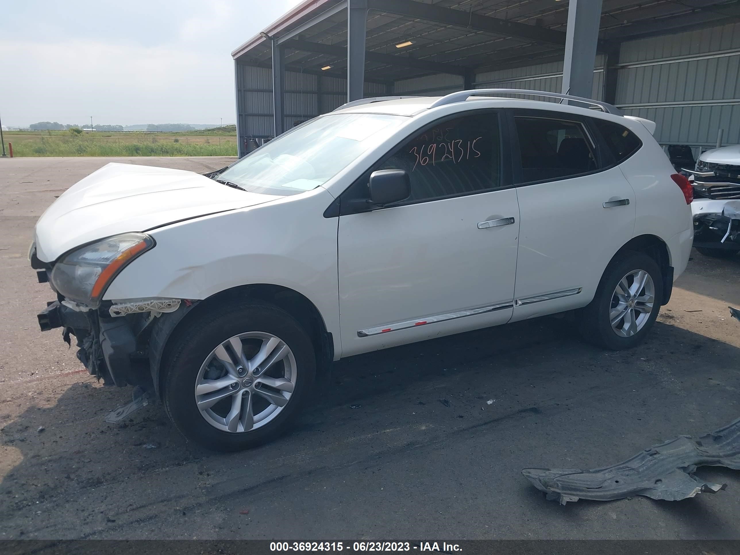 Photo 1 VIN: JN8AS5MV7FW768652 - NISSAN ROGUE 