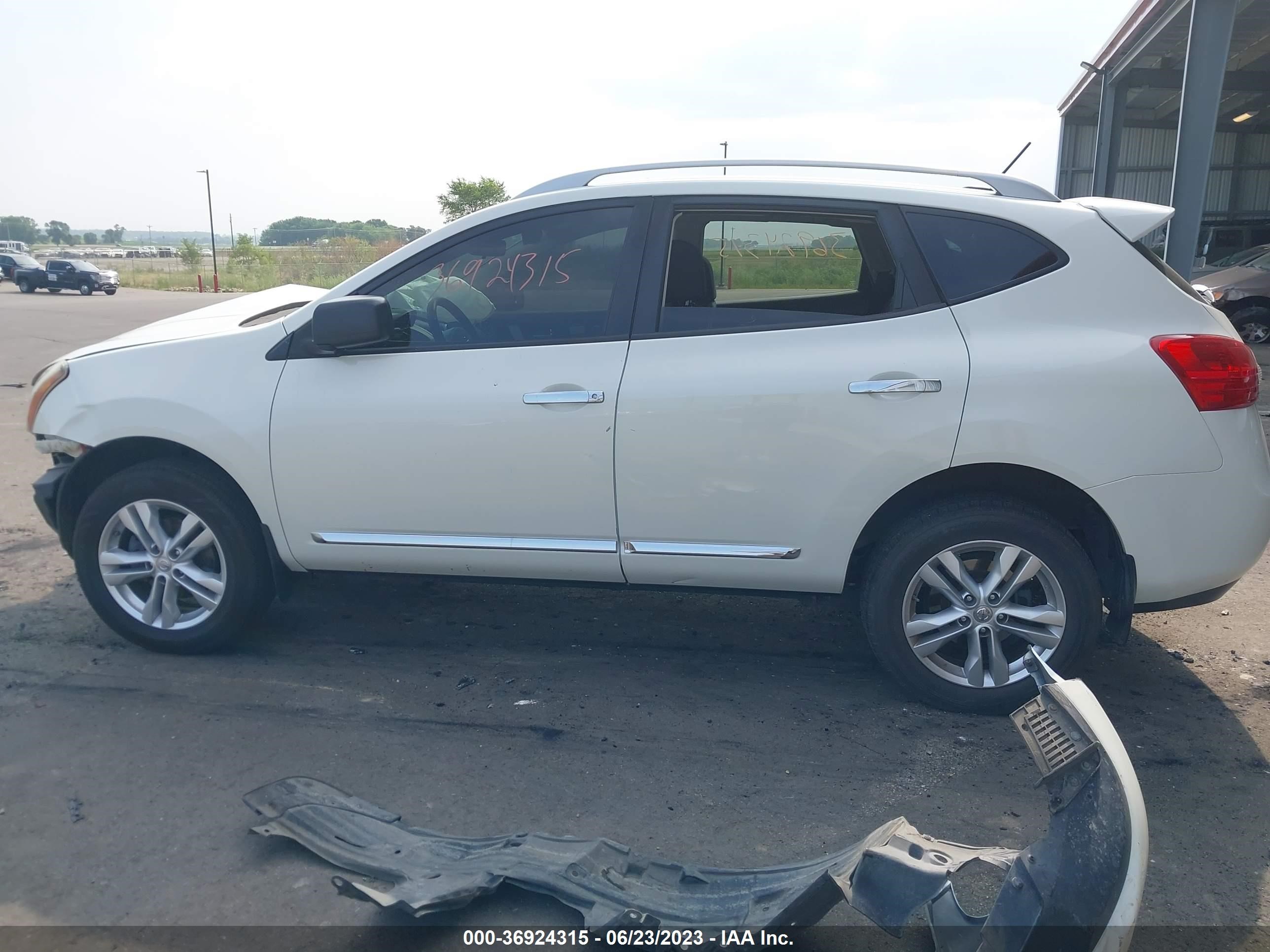 Photo 13 VIN: JN8AS5MV7FW768652 - NISSAN ROGUE 