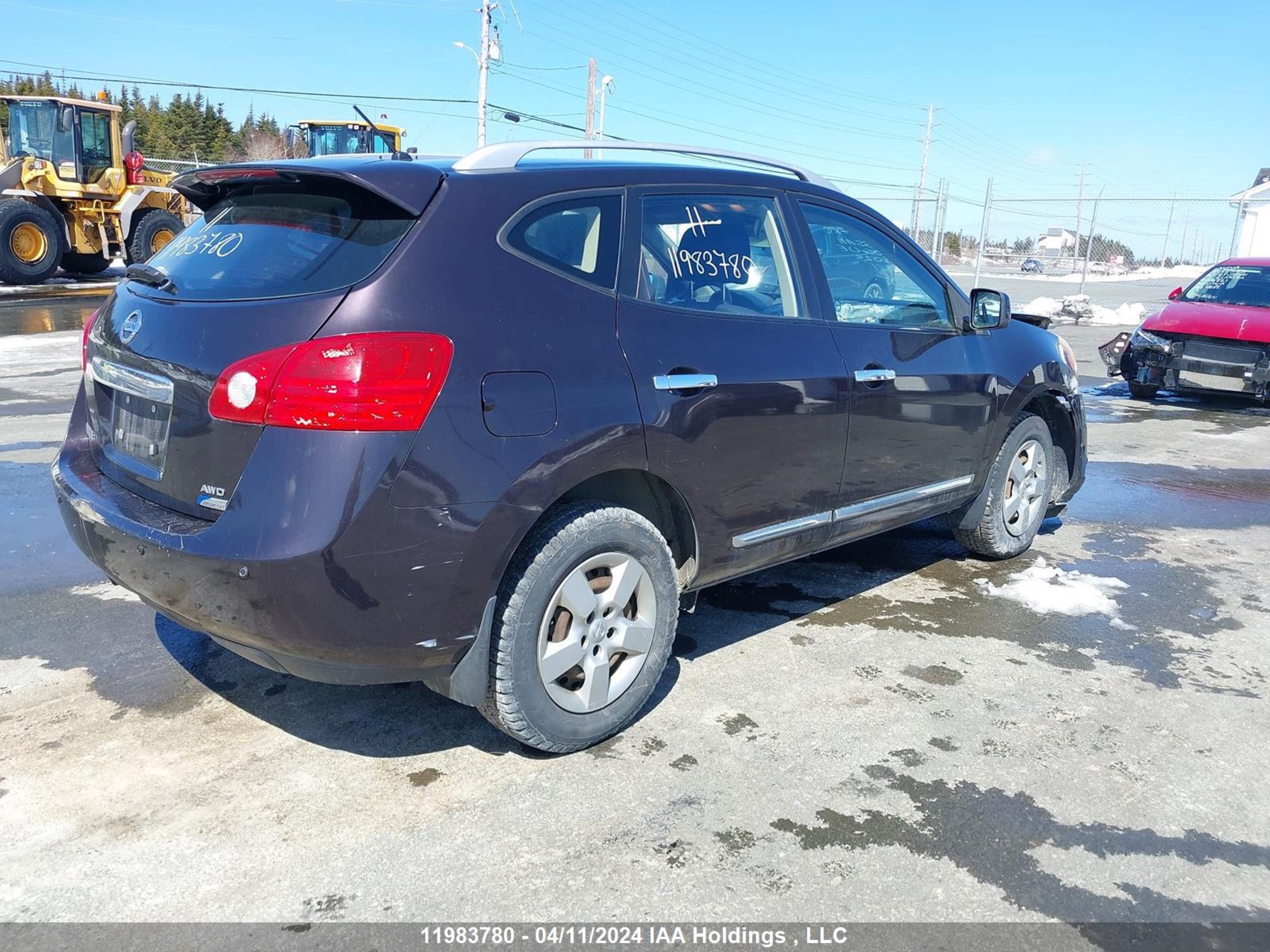 Photo 3 VIN: JN8AS5MV8BW267022 - NISSAN ROGUE 