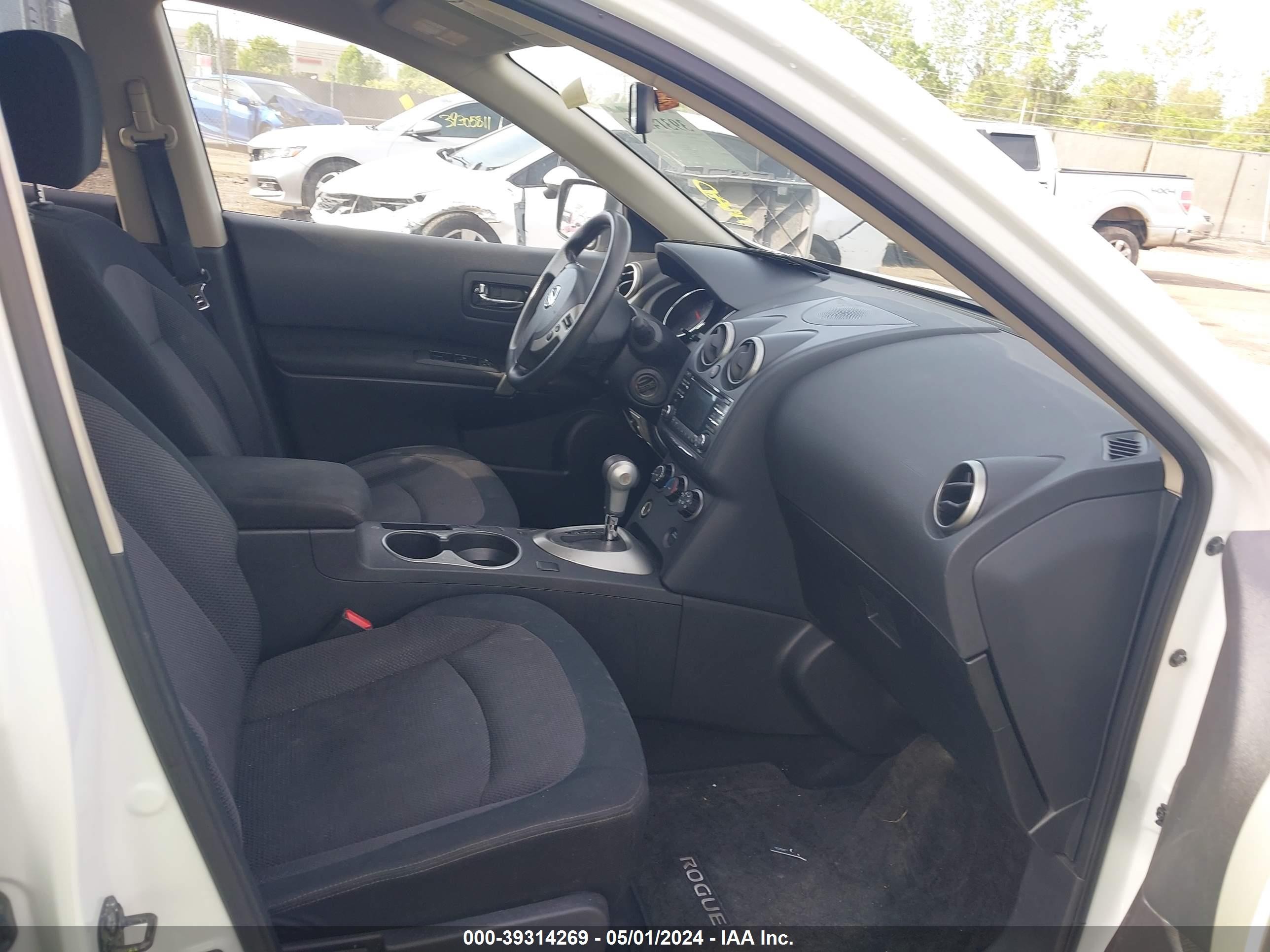 Photo 4 VIN: JN8AS5MV8CW357725 - NISSAN ROGUE 