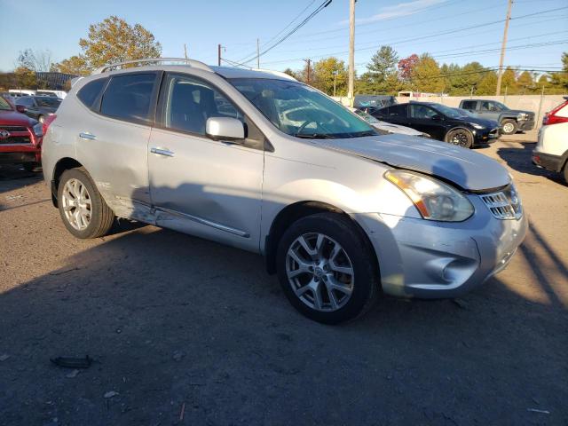 Photo 3 VIN: JN8AS5MV8CW382267 - NISSAN ROGUE S 