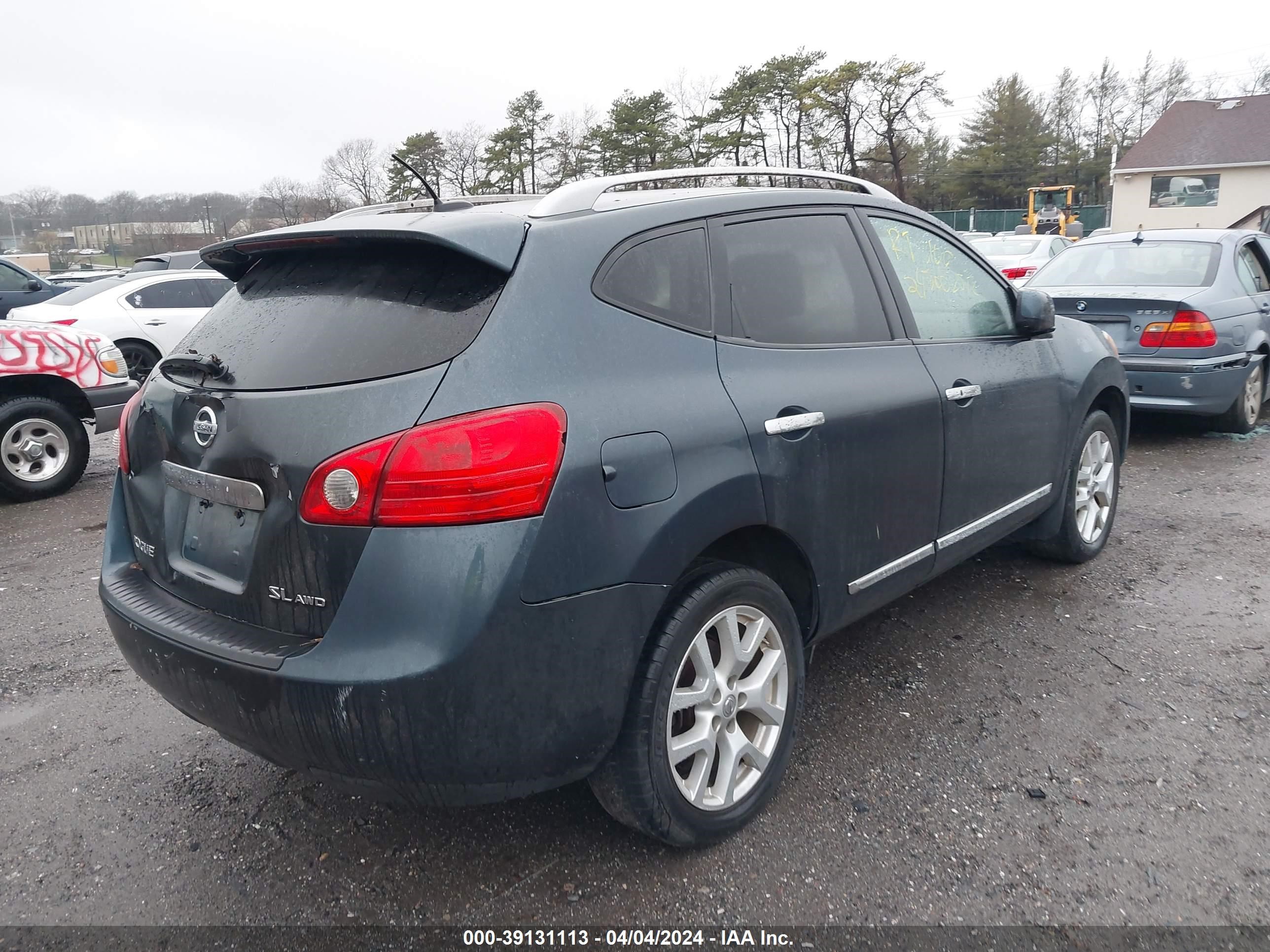 Photo 3 VIN: JN8AS5MV8CW387601 - NISSAN ROGUE 