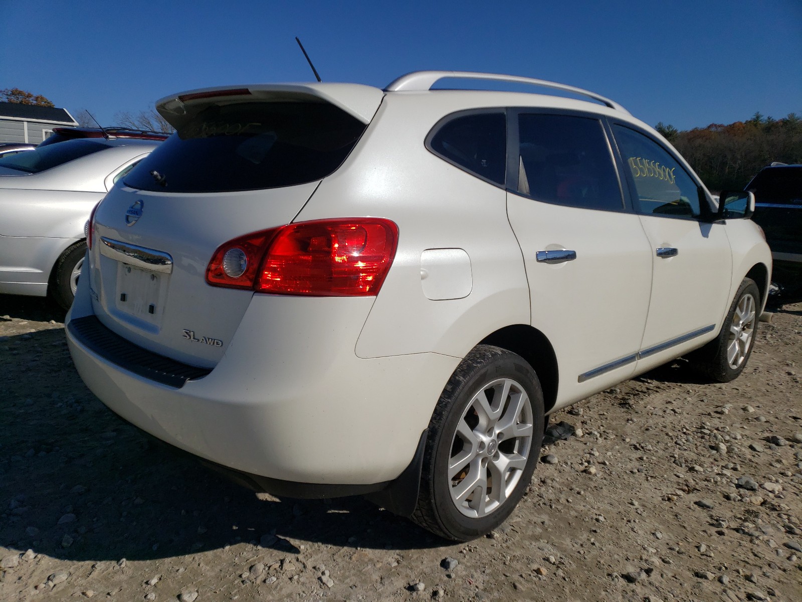 Photo 3 VIN: JN8AS5MV8CW407264 - NISSAN ROGUE S 