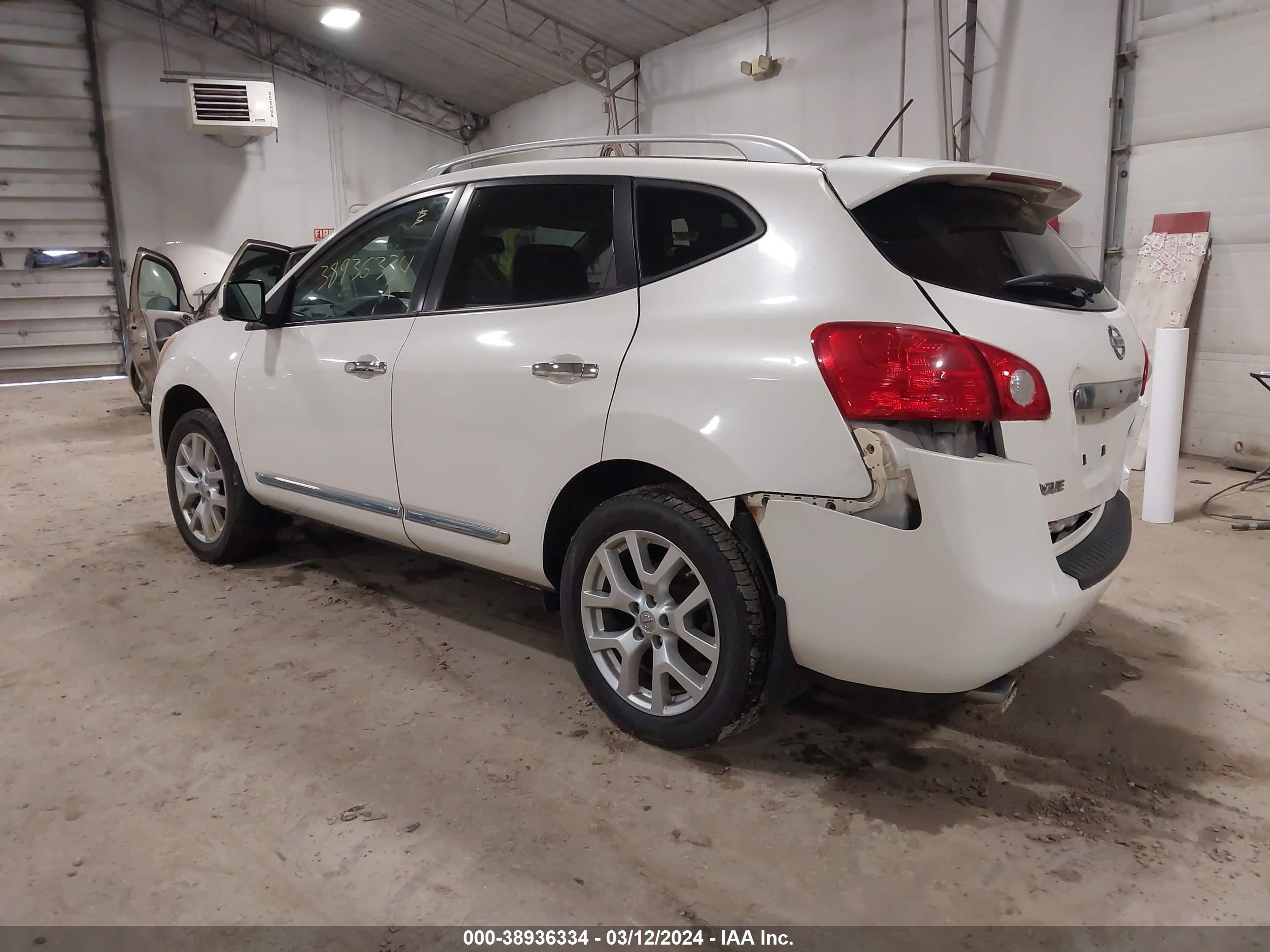 Photo 2 VIN: JN8AS5MV8CW414490 - NISSAN ROGUE 