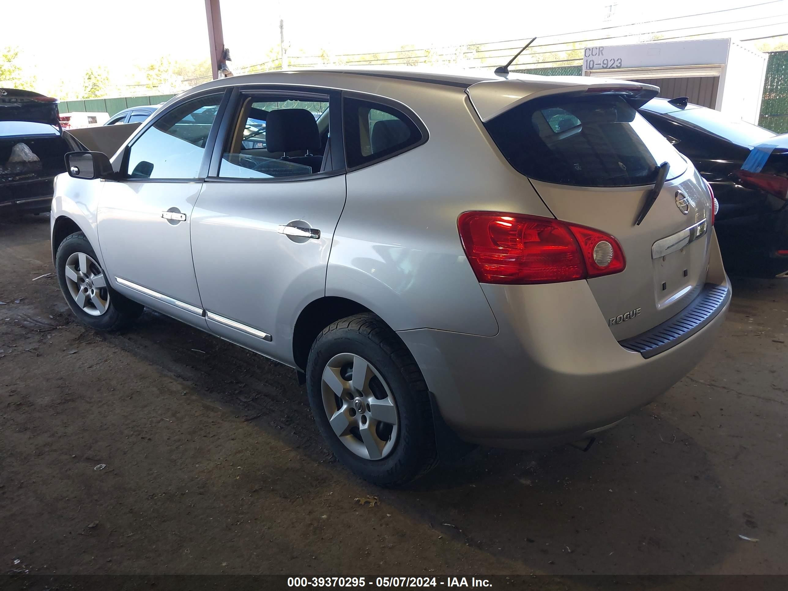 Photo 2 VIN: JN8AS5MV9CW713017 - NISSAN ROGUE 