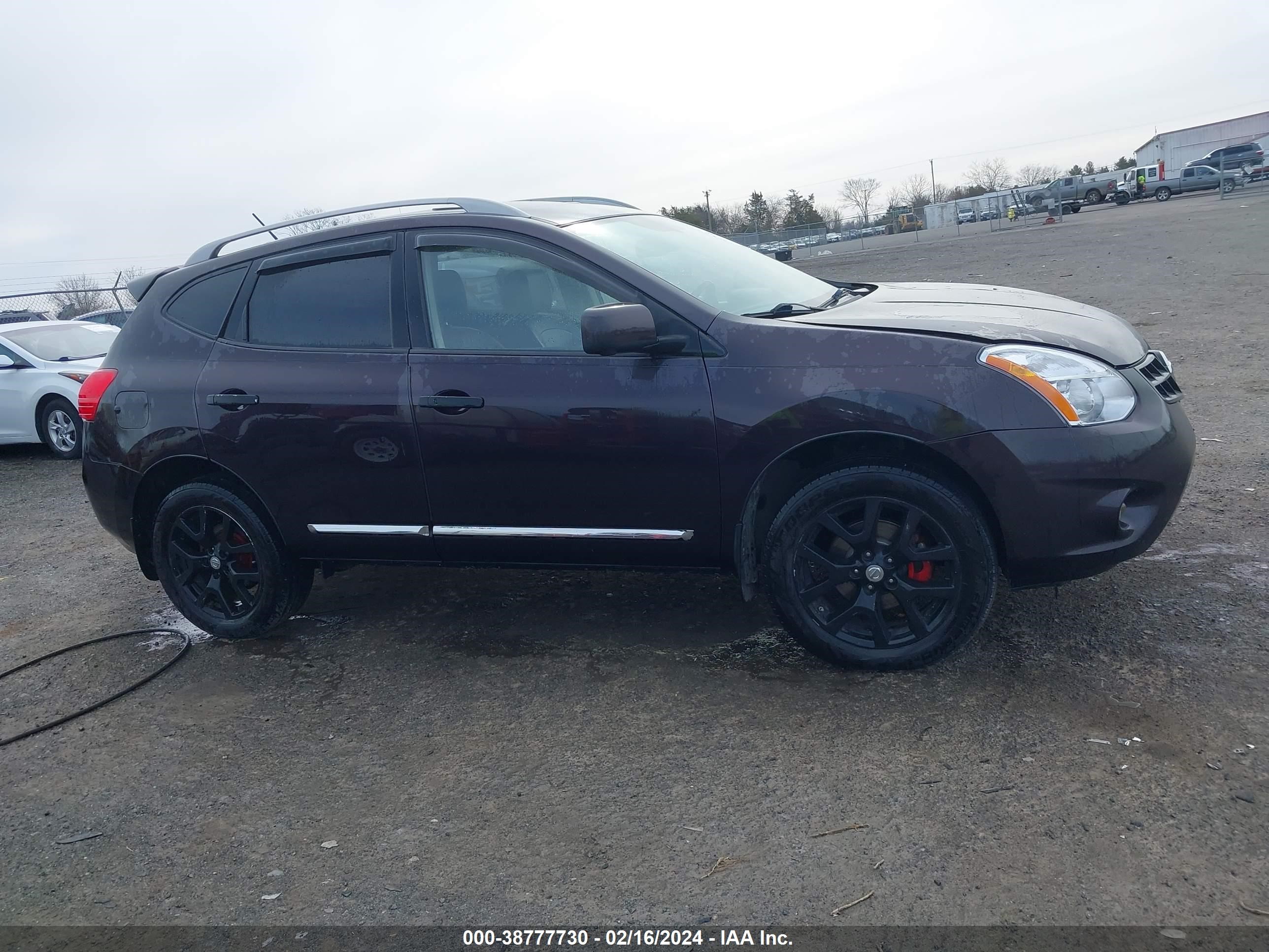 Photo 12 VIN: JN8AS5MV9DW632861 - NISSAN ROGUE 