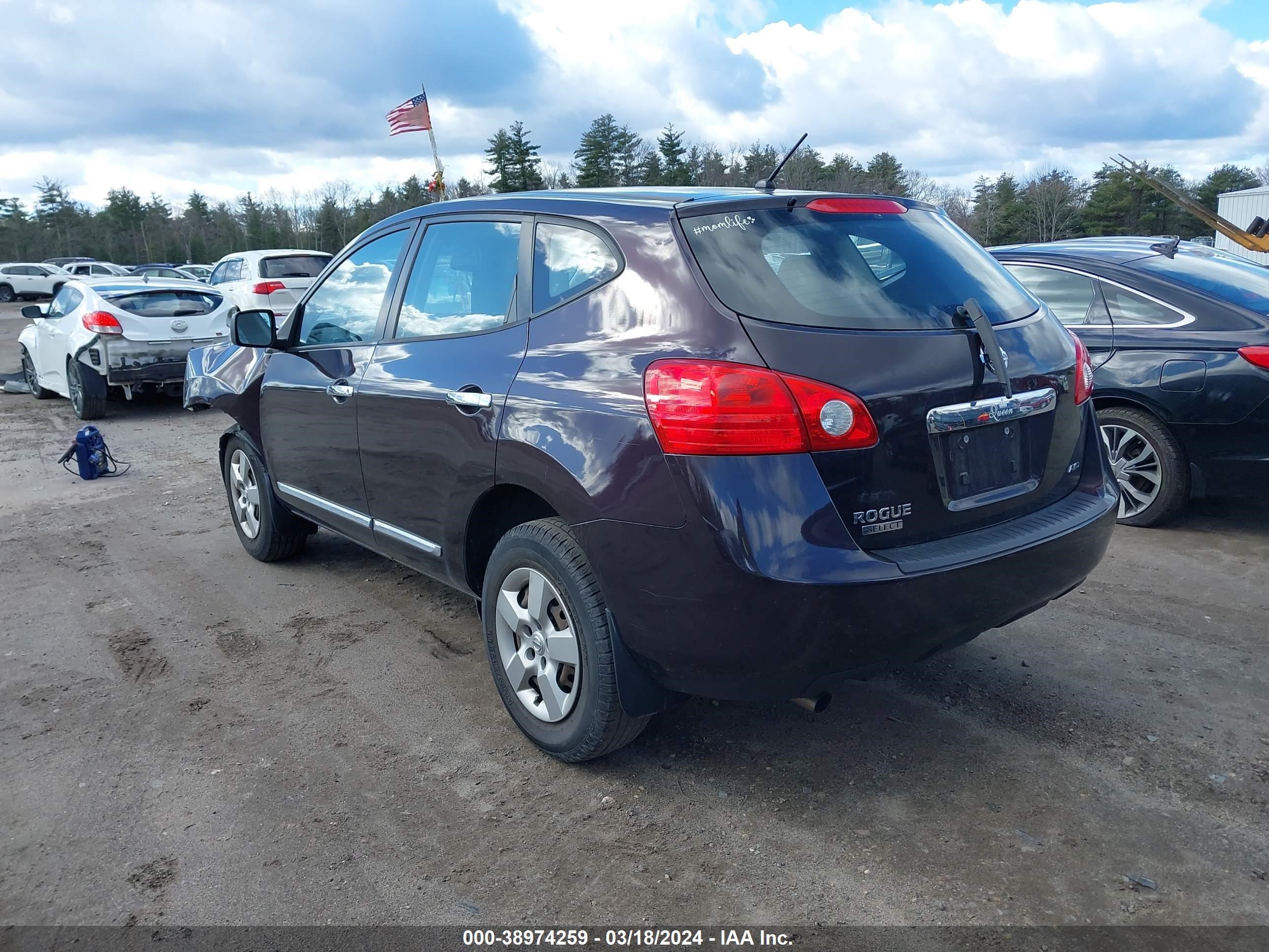 Photo 2 VIN: JN8AS5MV9EW703560 - NISSAN ROGUE 