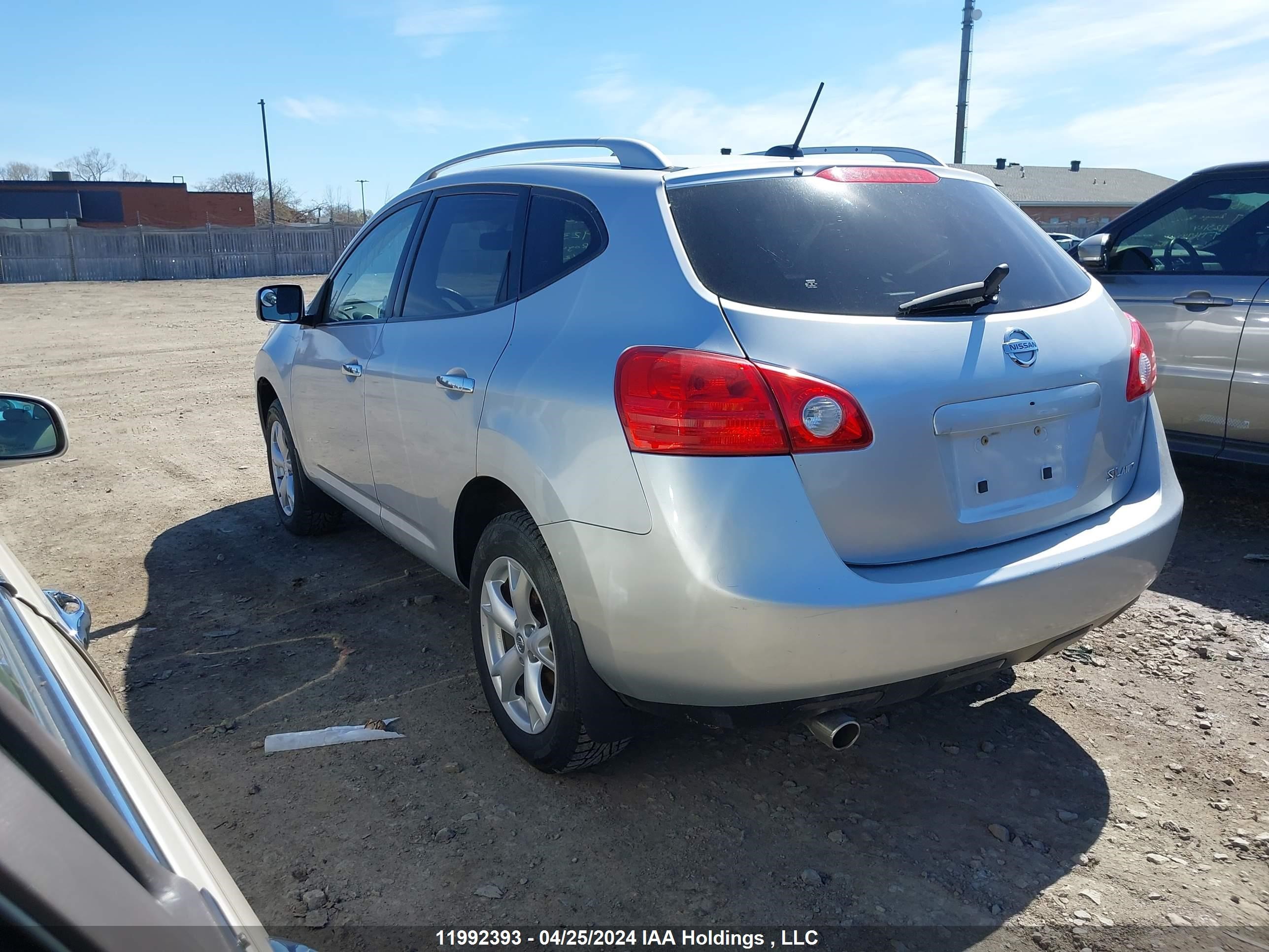 Photo 2 VIN: JN8AS5MVXAW119193 - NISSAN ROGUE 