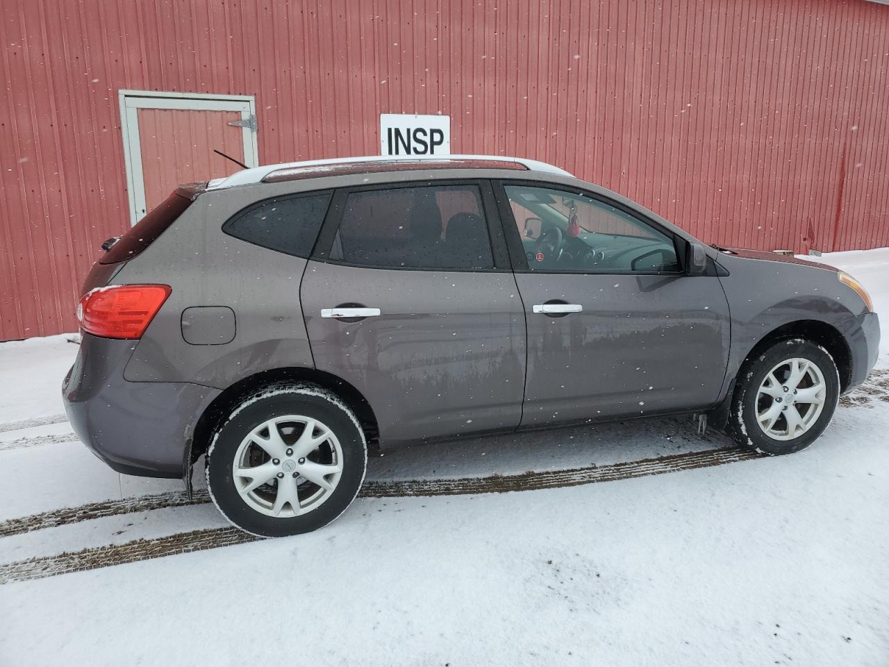 Photo 2 VIN: JN8AS5MVXAW120263 - NISSAN ROGUE 