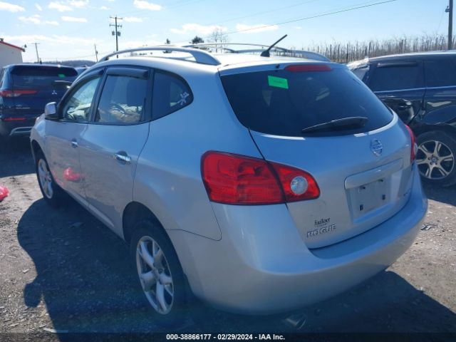 Photo 2 VIN: JN8AS5MVXAW610573 - NISSAN ROGUE 