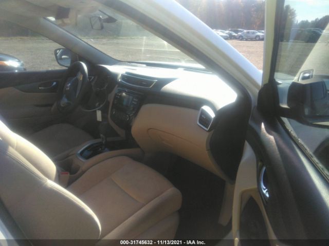 Photo 4 VIN: JN8AT2MT0GW015900 - NISSAN ROGUE 