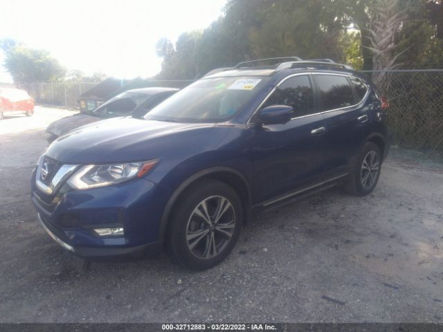 Photo 1 VIN: JN8AT2MT0HW136119 - NISSAN ROGUE 