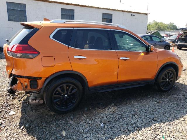 Photo 2 VIN: JN8AT2MT0HW383155 - NISSAN ROGUE 