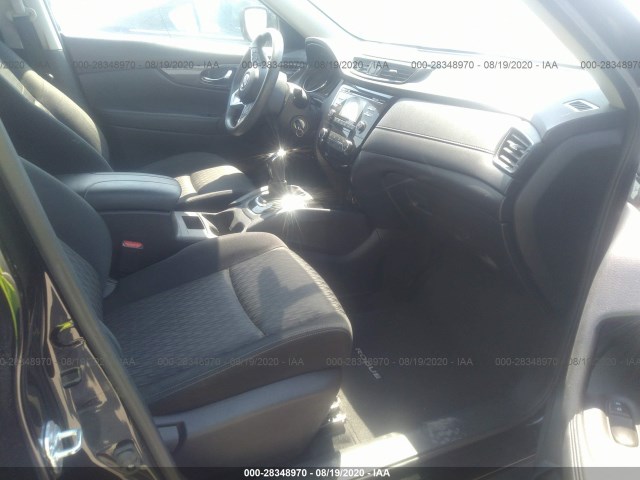 Photo 4 VIN: JN8AT2MT0HW388226 - NISSAN ROGUE 