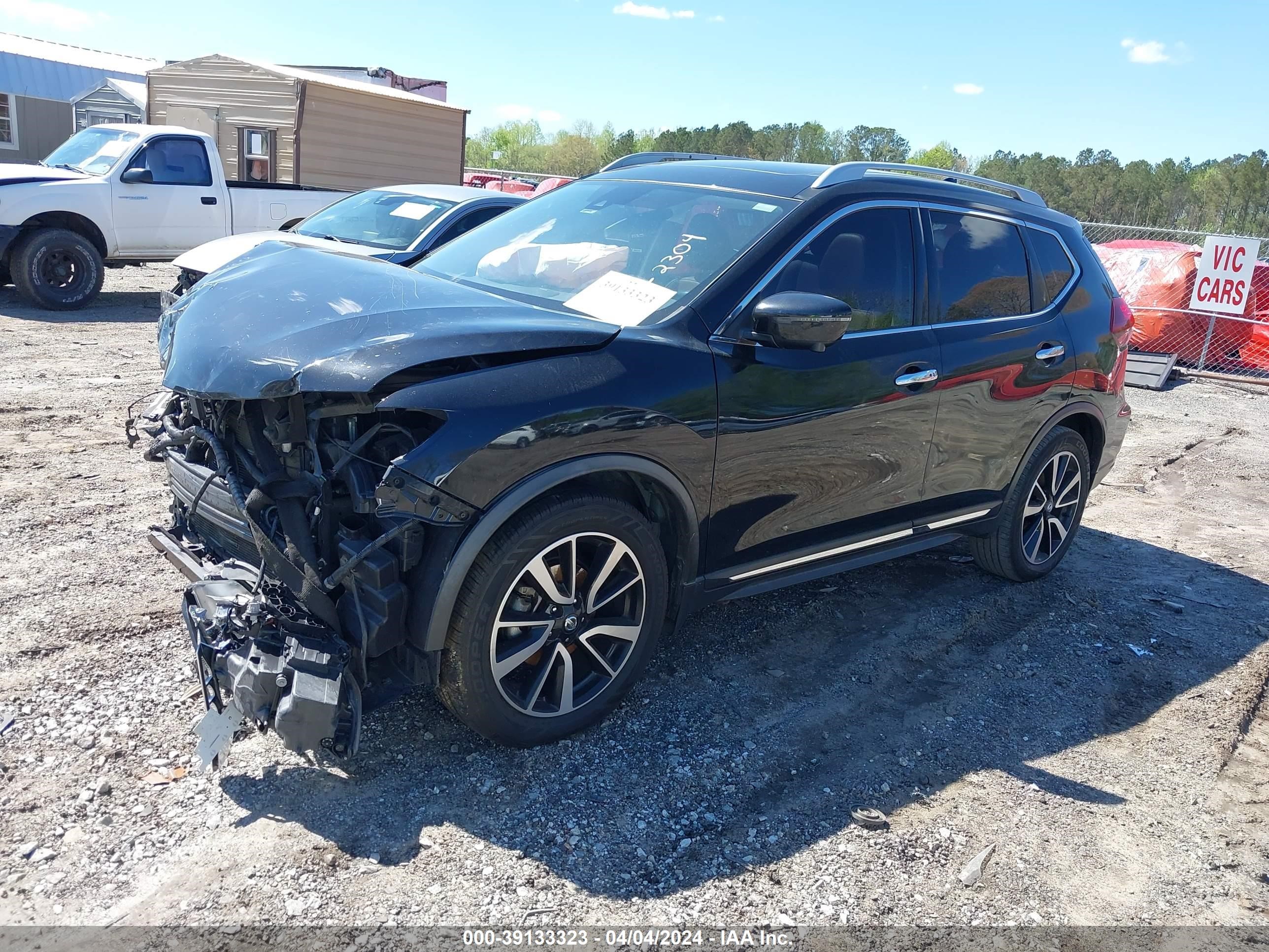 Photo 1 VIN: JN8AT2MT0JW452304 - NISSAN ROGUE 