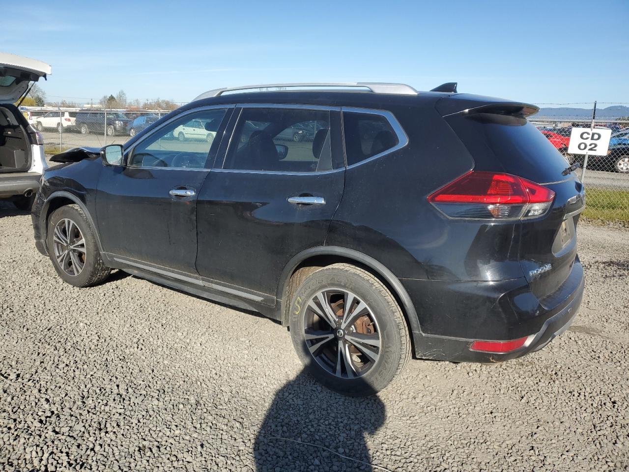 Photo 1 VIN: JN8AT2MT0JW464713 - NISSAN ROGUE 