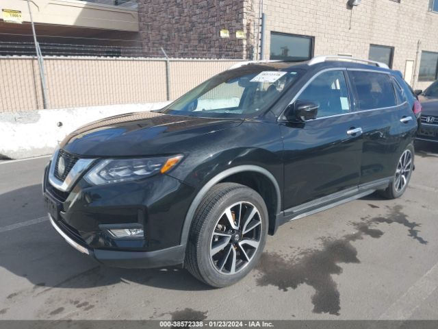 Photo 1 VIN: JN8AT2MT0JW470351 - NISSAN ROGUE 